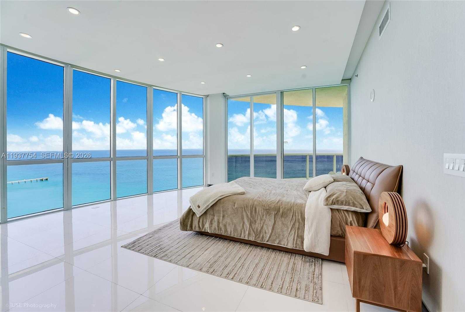 Small Image of 15901 COLLINS AVE #2701, Sunny Isles Beach Number 8