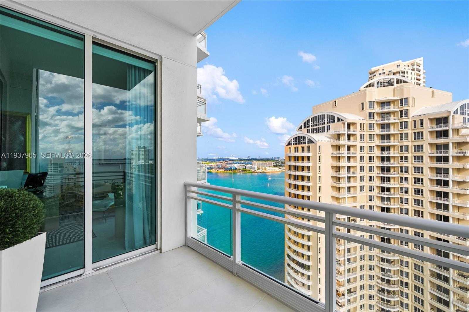 Small Image of 900 BRICKELL KEY BLVD #2004, Miami Number 30