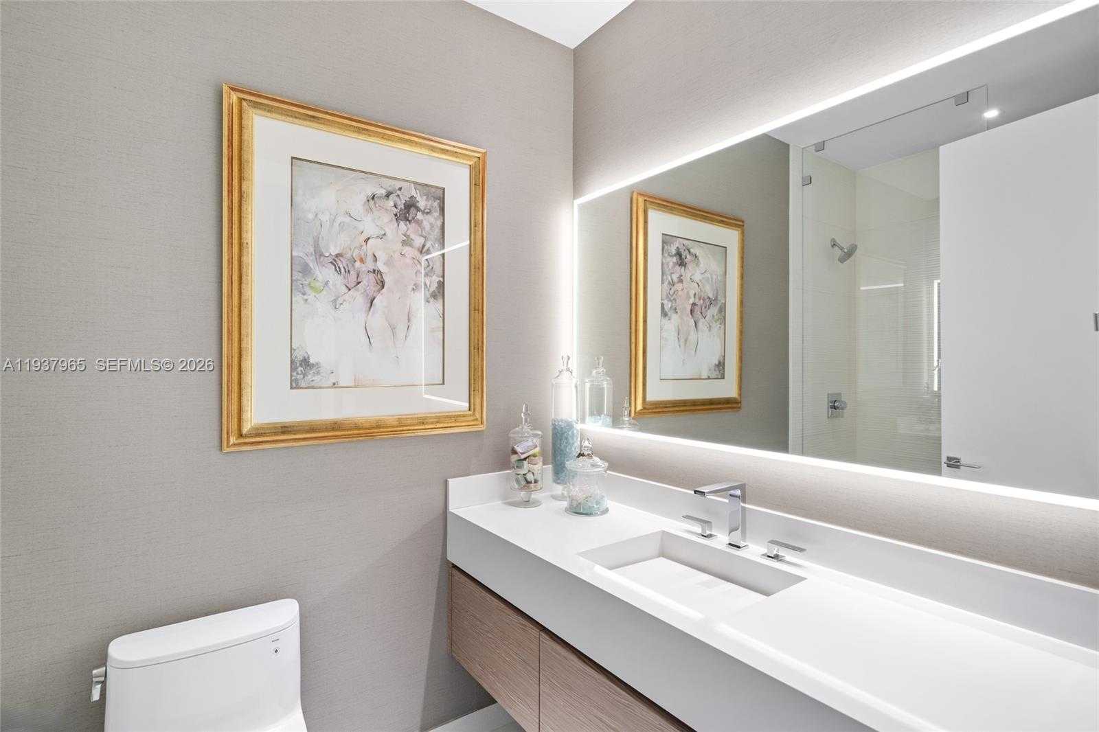 Small Image of 900 BRICKELL KEY BLVD #2004, Miami Number 32