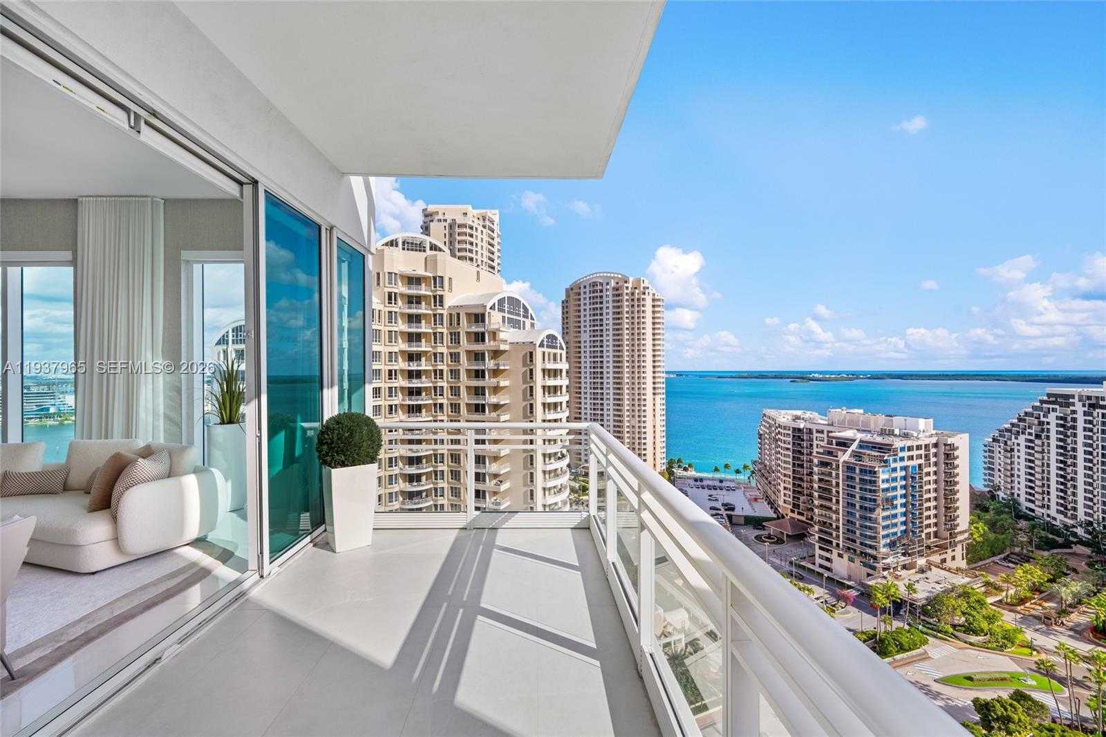 Small Image of 900 BRICKELL KEY BLVD #2004, Miami Number 5