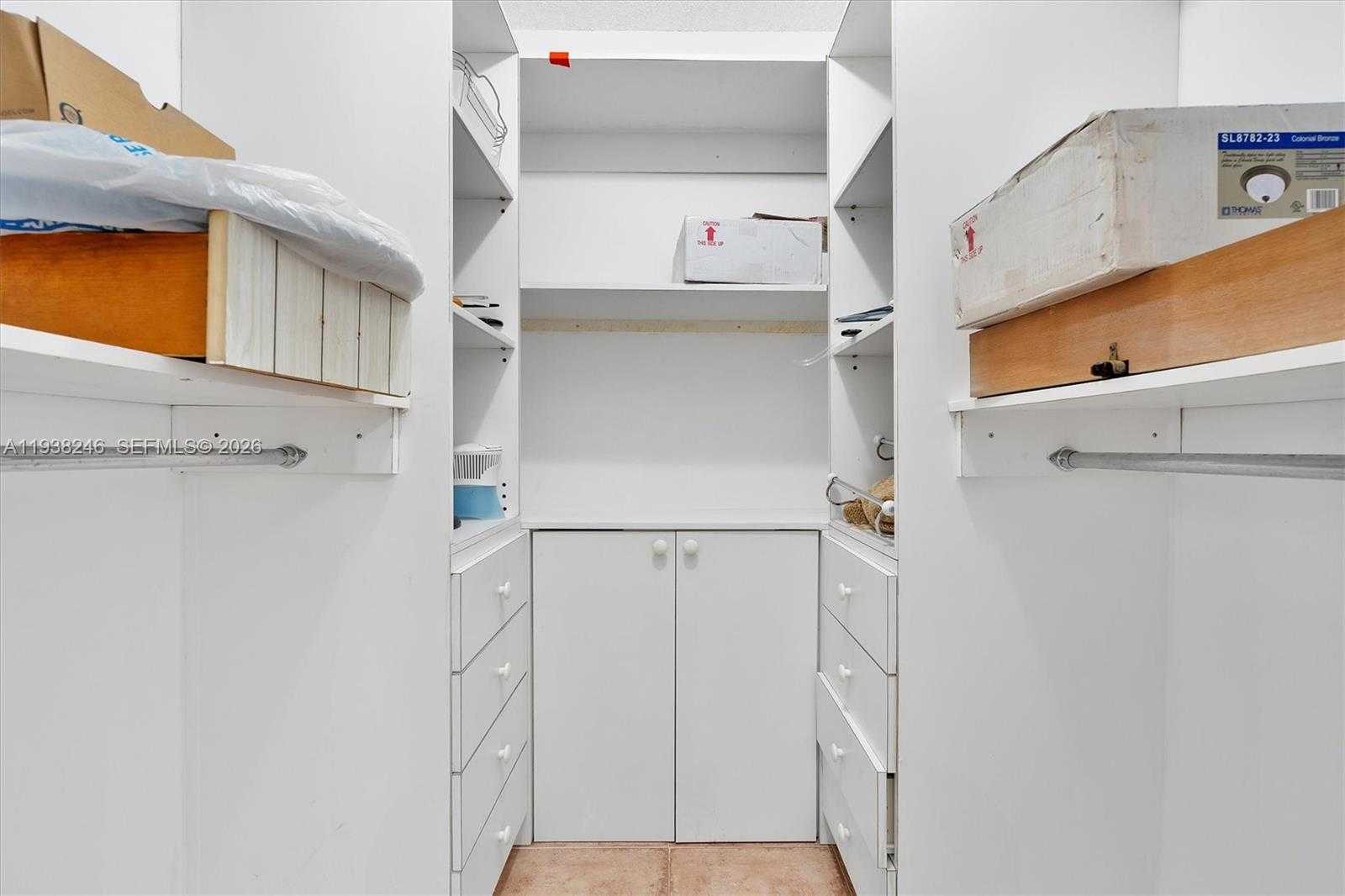 Small Image of 6039 COLLINS AVE #1104, Miami Beach Number 21