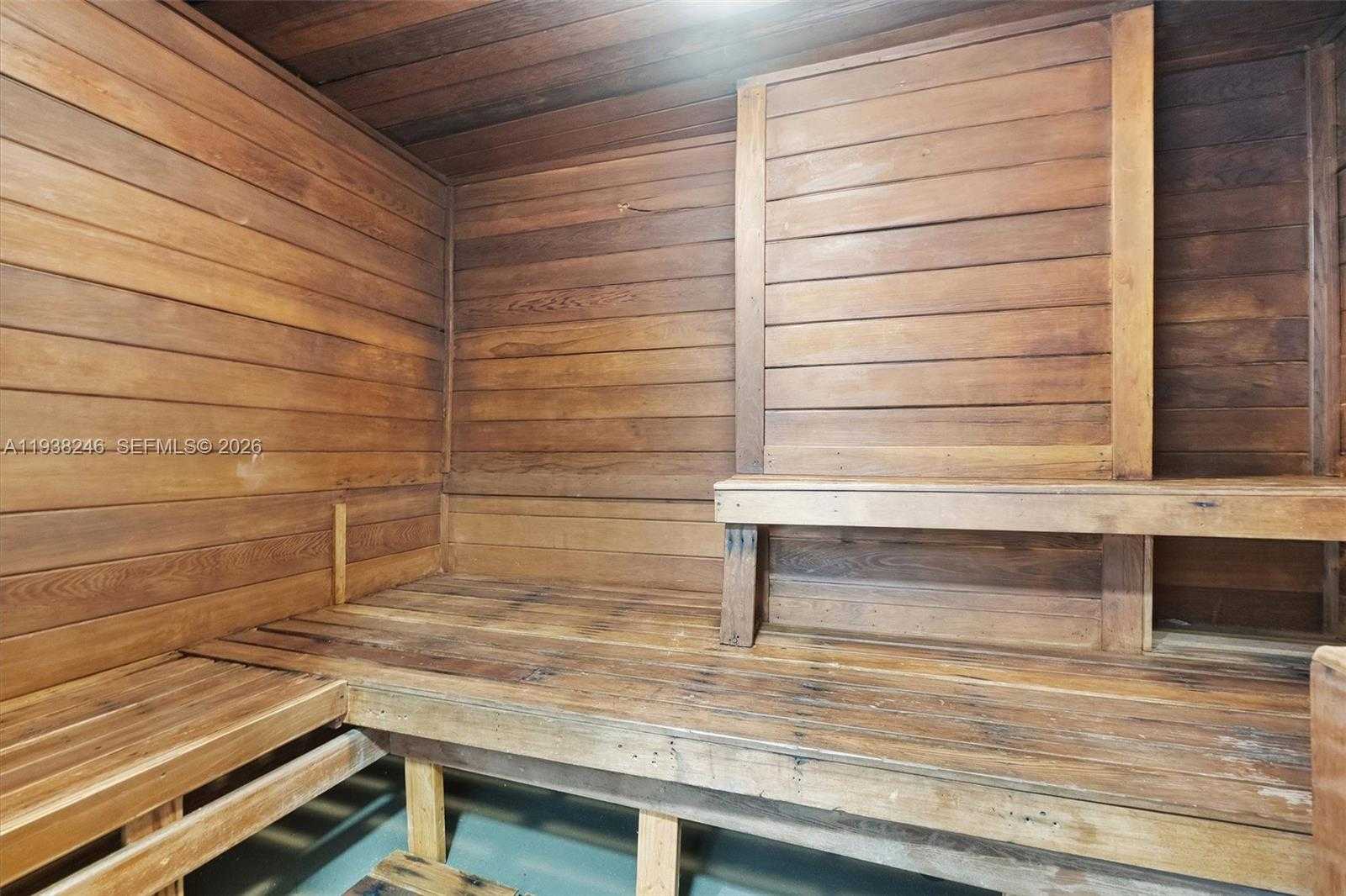 Small Image of 6039 COLLINS AVE #1104, Miami Beach Number 32