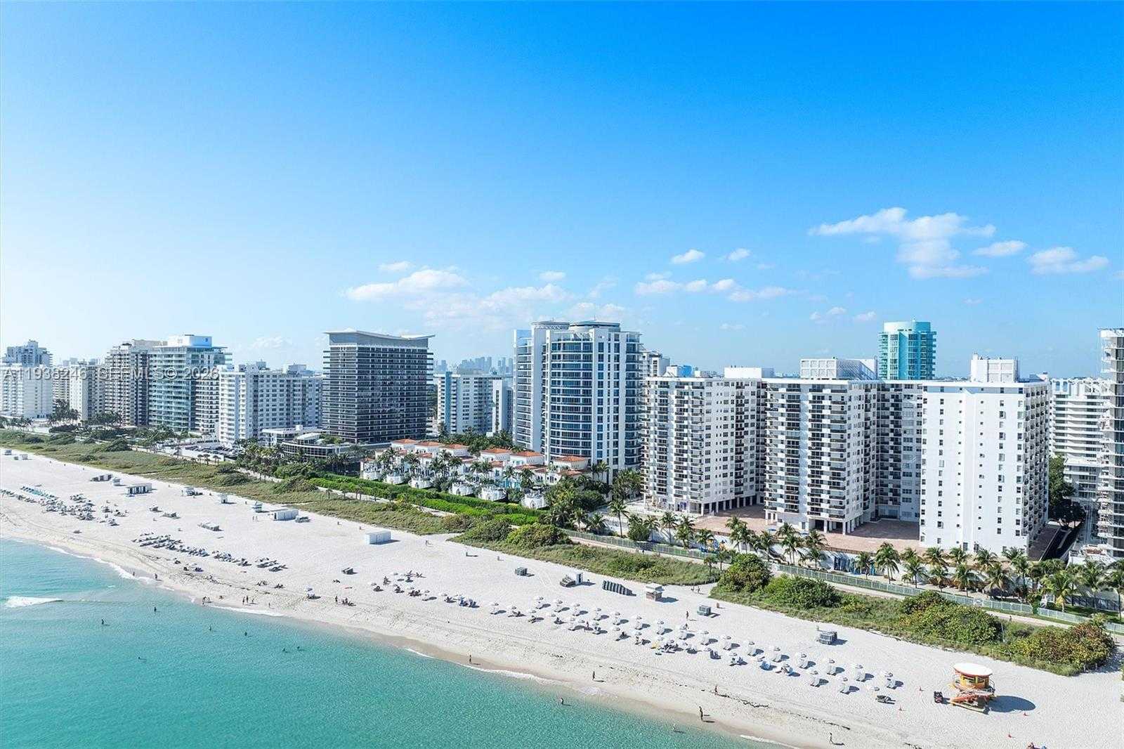 Small Image of 6039 COLLINS AVE #1104, Miami Beach Number 37