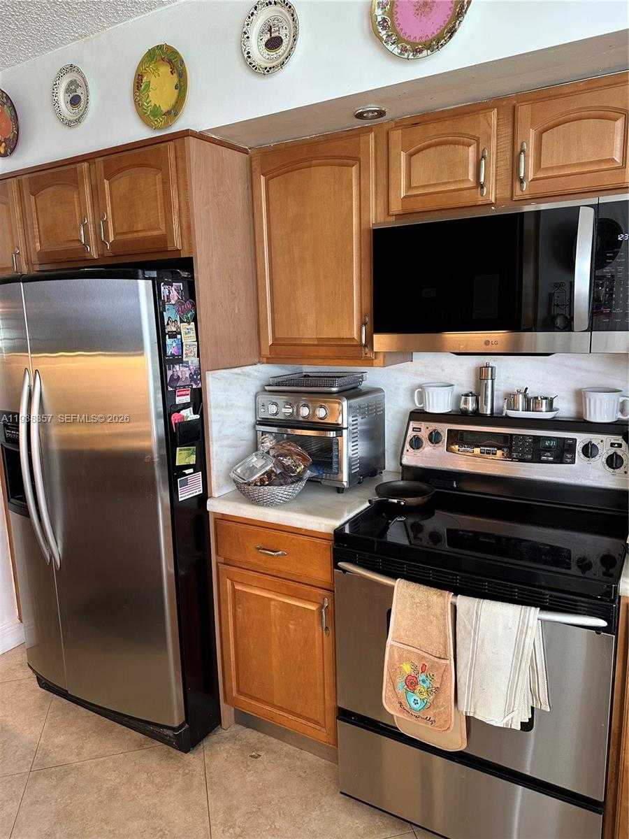 Small Image of 16485 COLLINS AVE #2235, Sunny Isles Beach Number 36