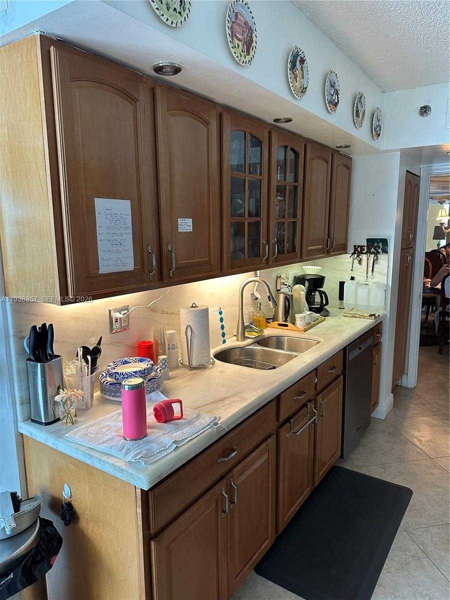 Small Image of 16485 COLLINS AVE #2235, Sunny Isles Beach Number 37