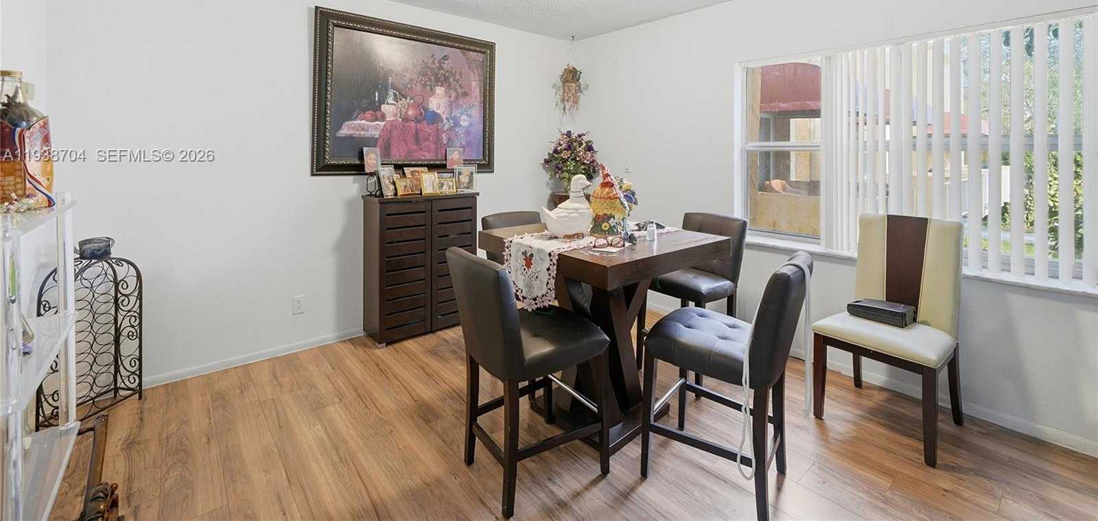 Small Image of 17901 NORTH WEST 68TH AVE #R206, Hialeah Number 4