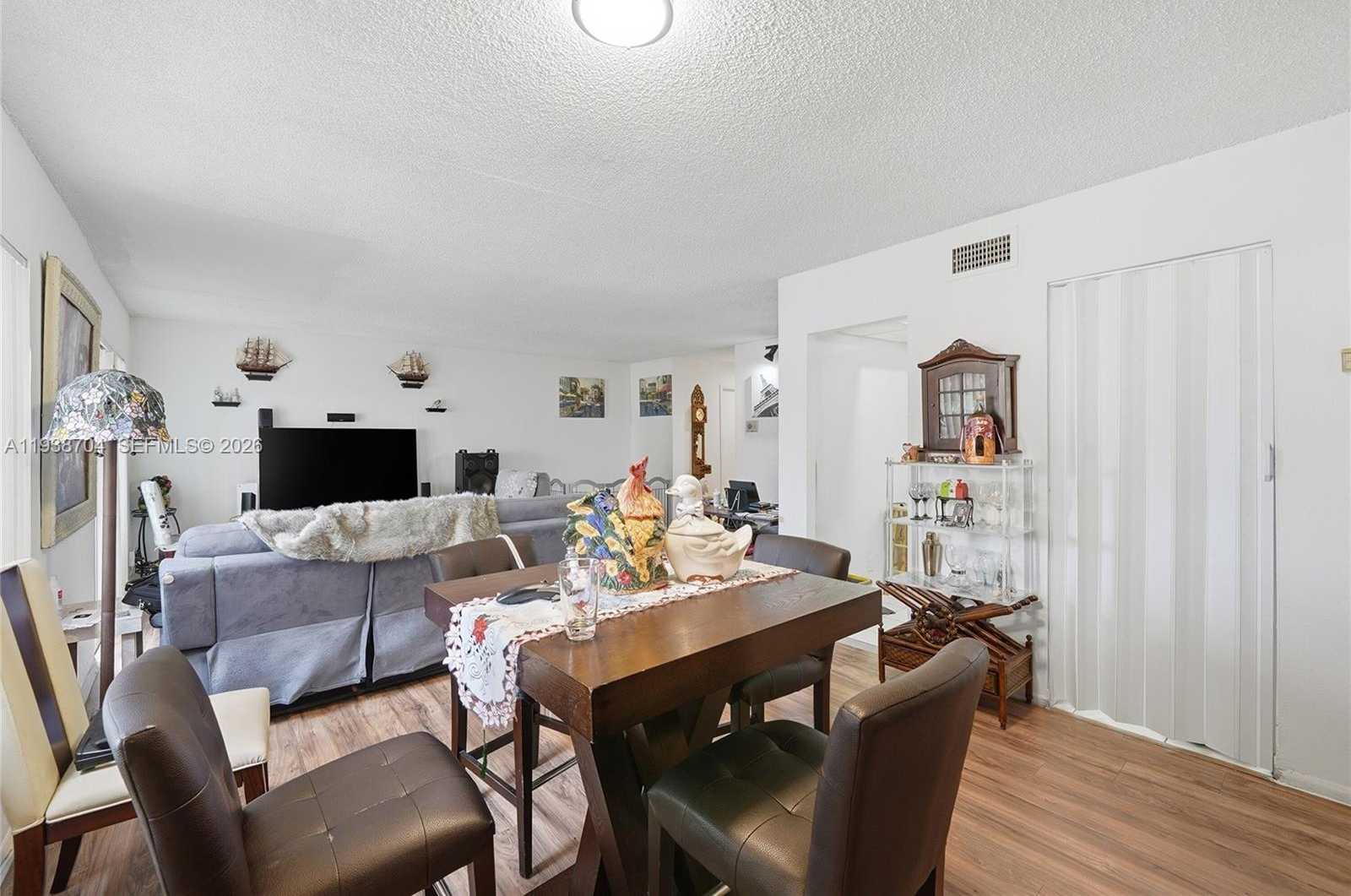 Small Image of 17901 NORTH WEST 68TH AVE #R206, Hialeah Number 5