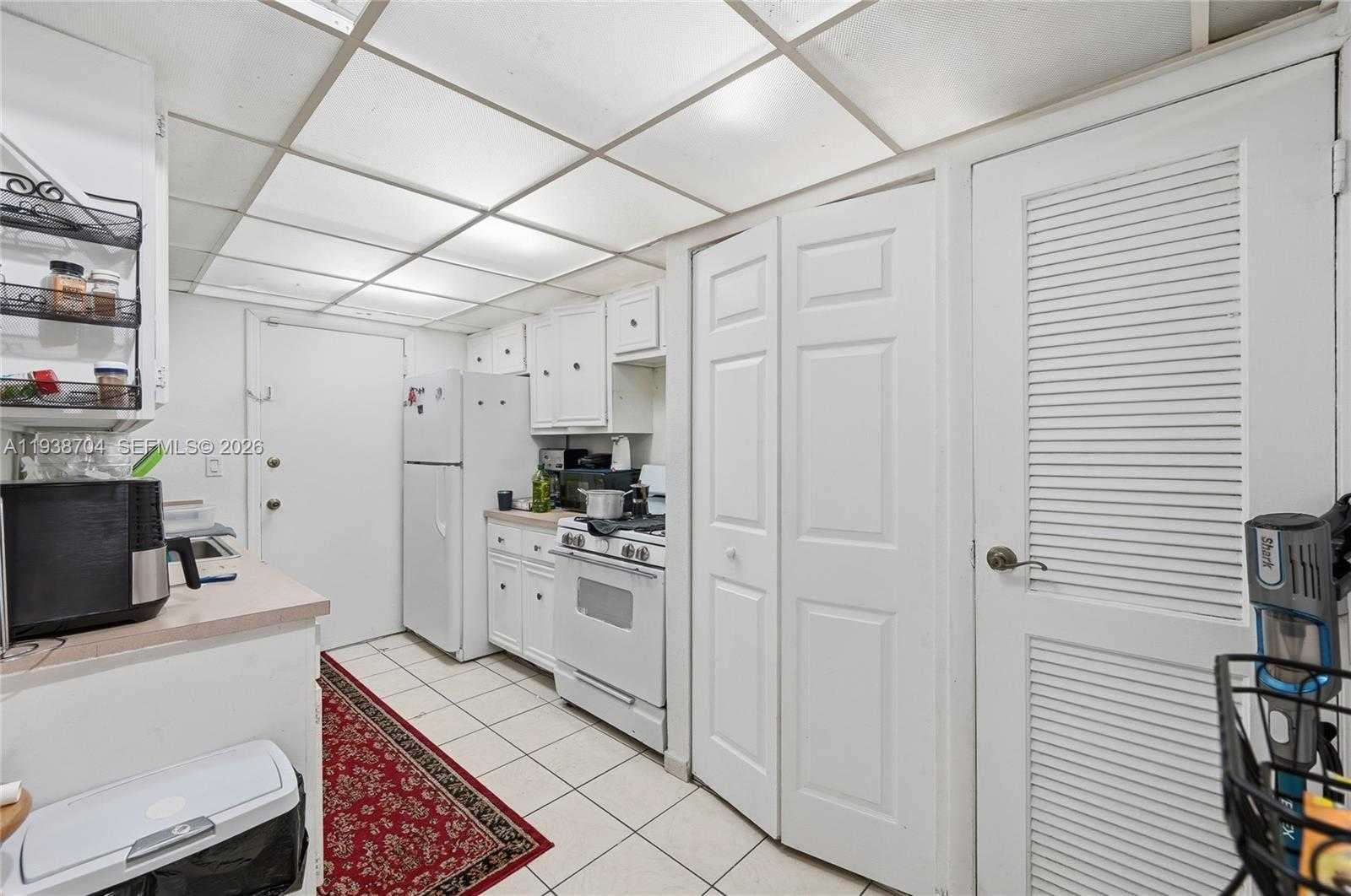 Small Image of 17901 NORTH WEST 68TH AVE #R206, Hialeah Number 7