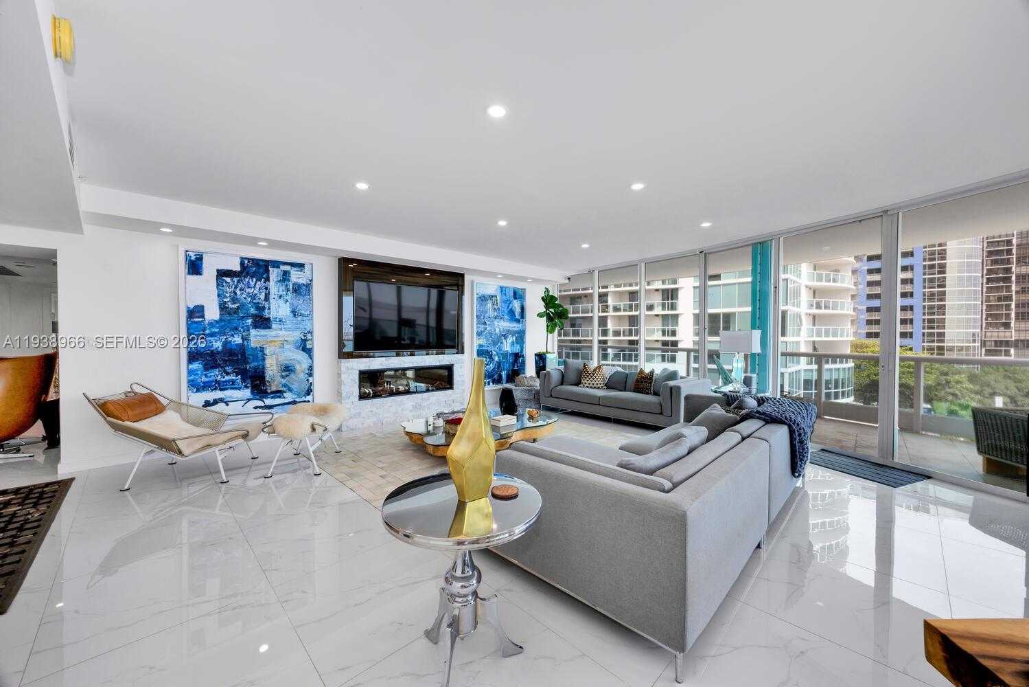 Small Image of 2127 BRICKELL AVE #801, Miami Number 8