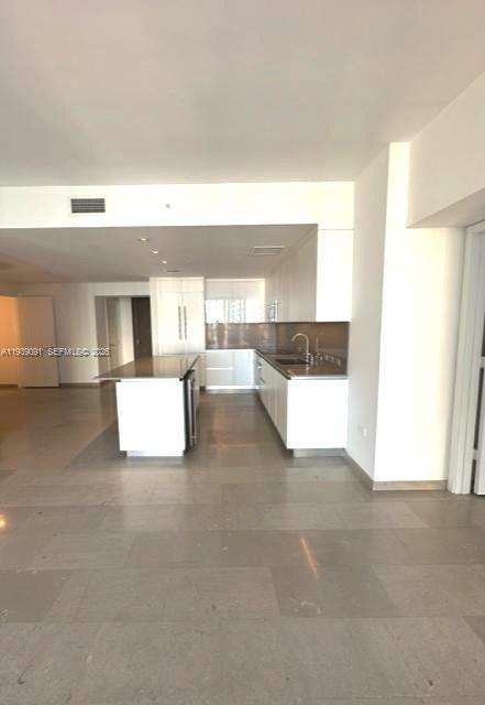 Small Image of 68 SOUTH EAST 6TH ST #2507, Miami Number 15