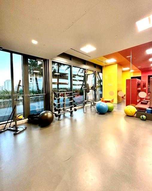 Small Image of 68 SOUTH EAST 6TH ST #2507, Miami Number 37