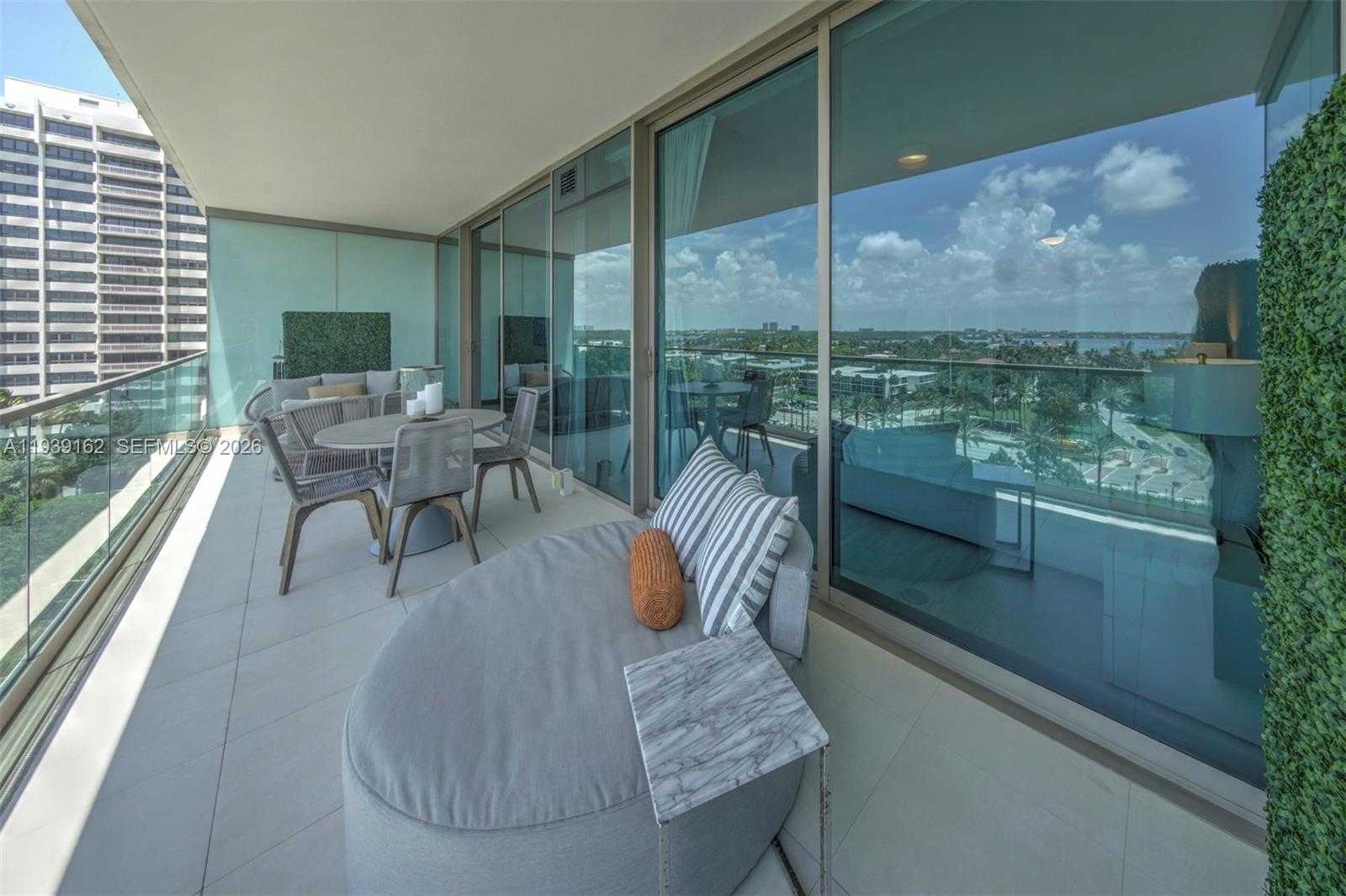 Small Image of 10201 COLLINS AVE #804, Bal Harbour Number 25