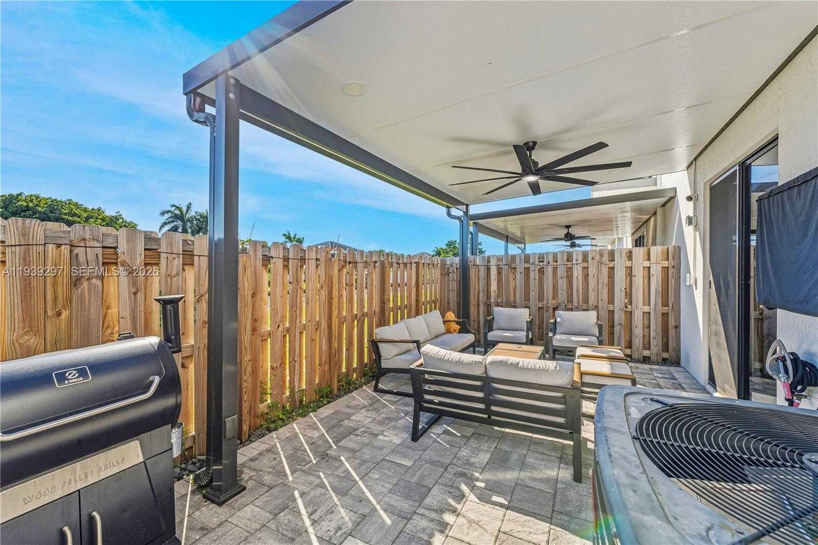 Small Image of 15736 SOUTH WEST 136TH WAY, Miami Number 11