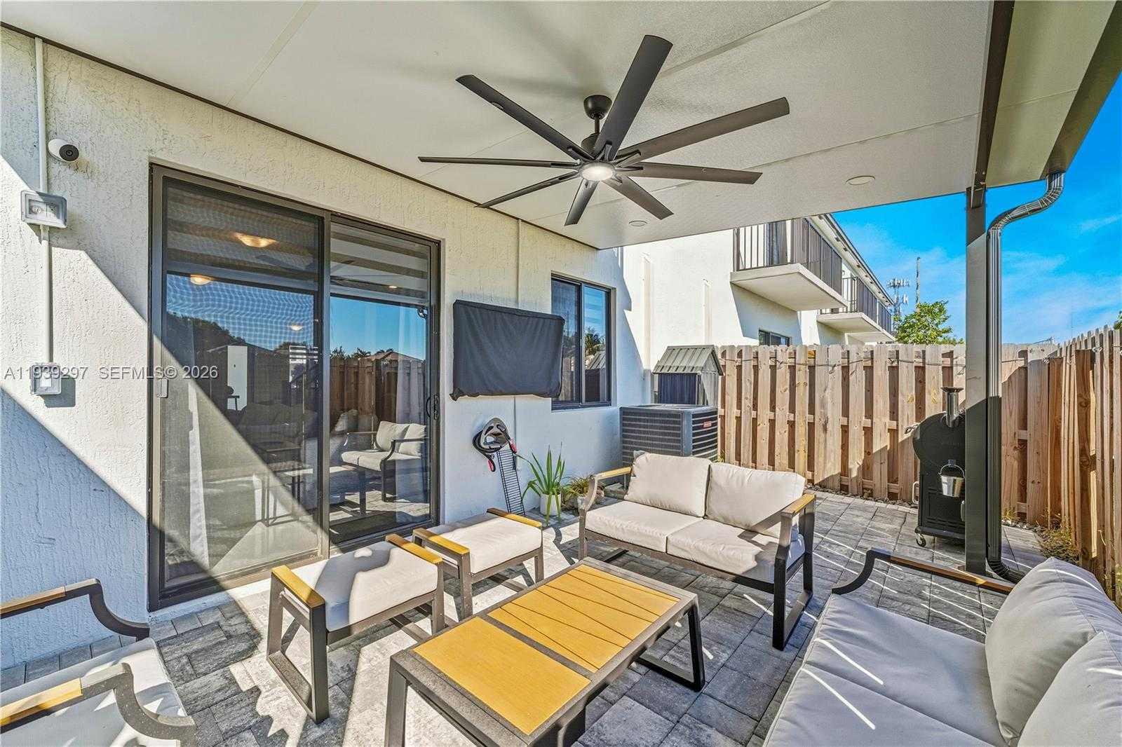 Small Image of 15736 SOUTH WEST 136TH WAY, Miami Number 19