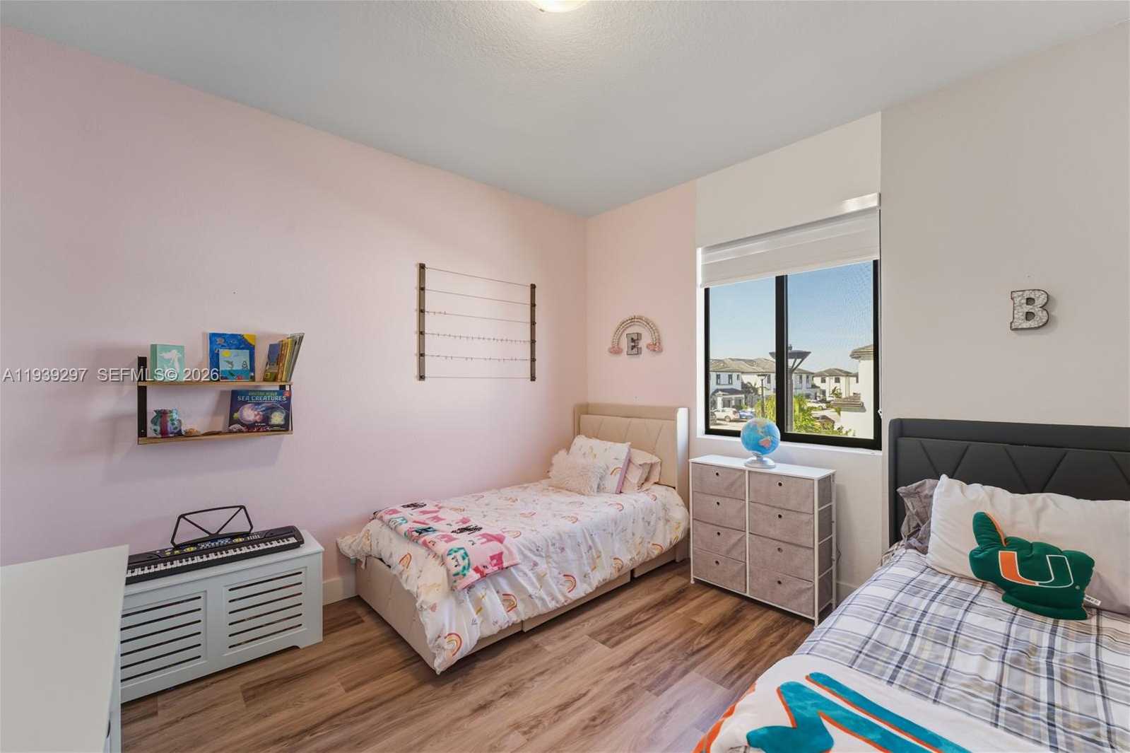 Small Image of 15736 SOUTH WEST 136TH WAY, Miami Number 29