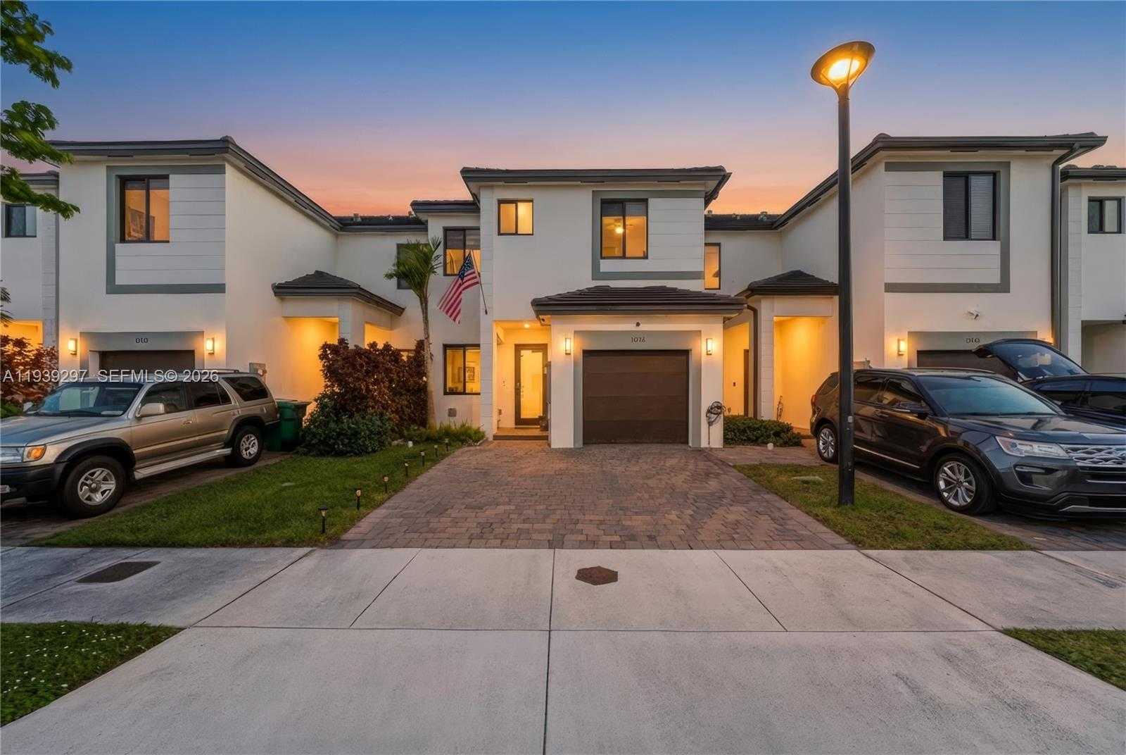 Small Image of 15736 SOUTH WEST 136TH WAY, Miami Number 30