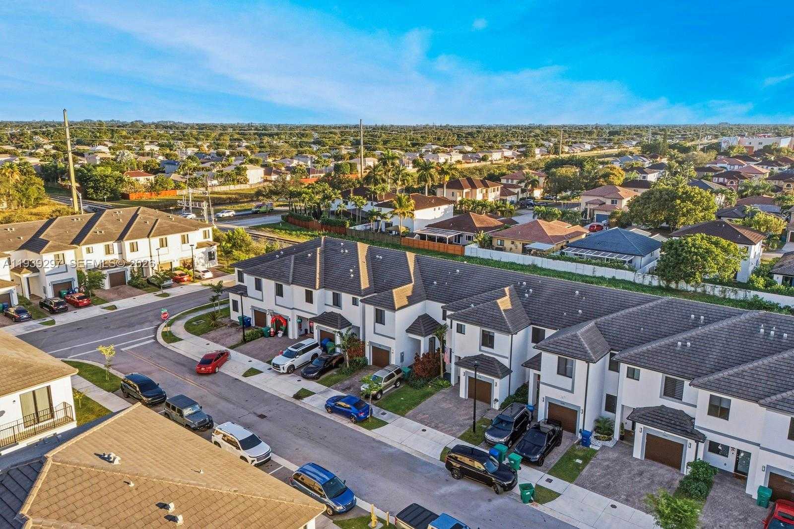 Small Image of 15736 SOUTH WEST 136TH WAY, Miami Number 32