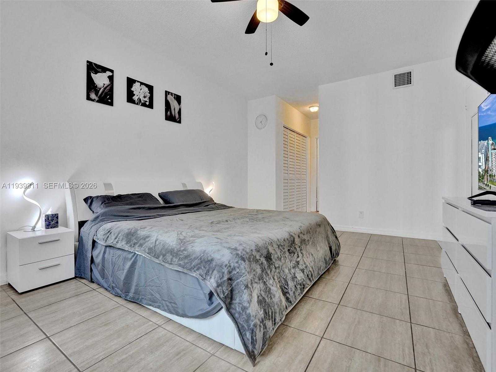 Small Image of 3725 SOUTH OCEAN DR #520, Hollywood Number 8