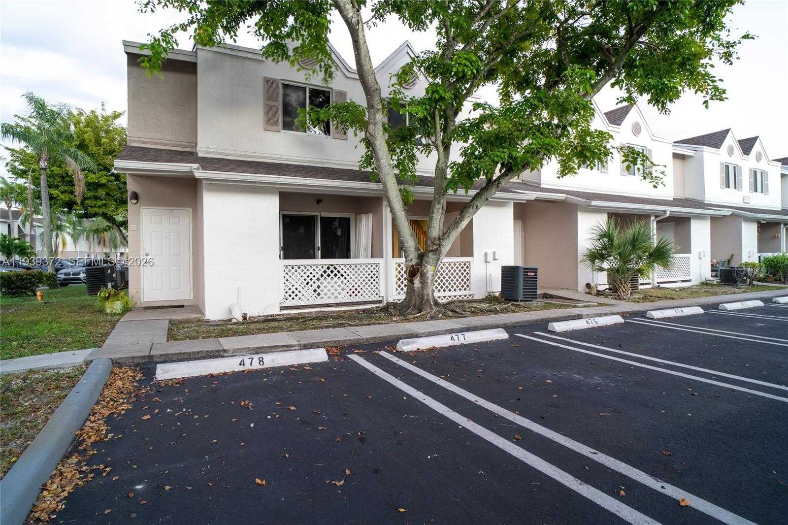 Small Image of 17505 NORTH WEST 67TH PL #D-11, Hialeah Number 28