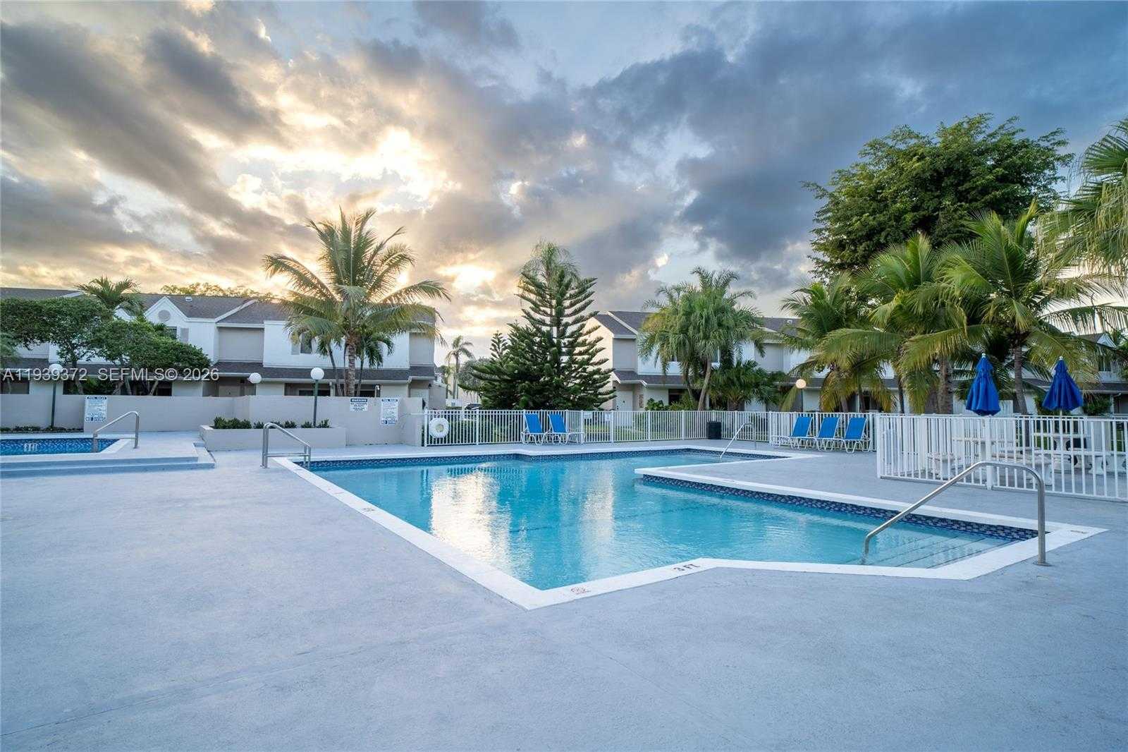 Small Image of 17505 NORTH WEST 67TH PL #D-11, Hialeah Number 33