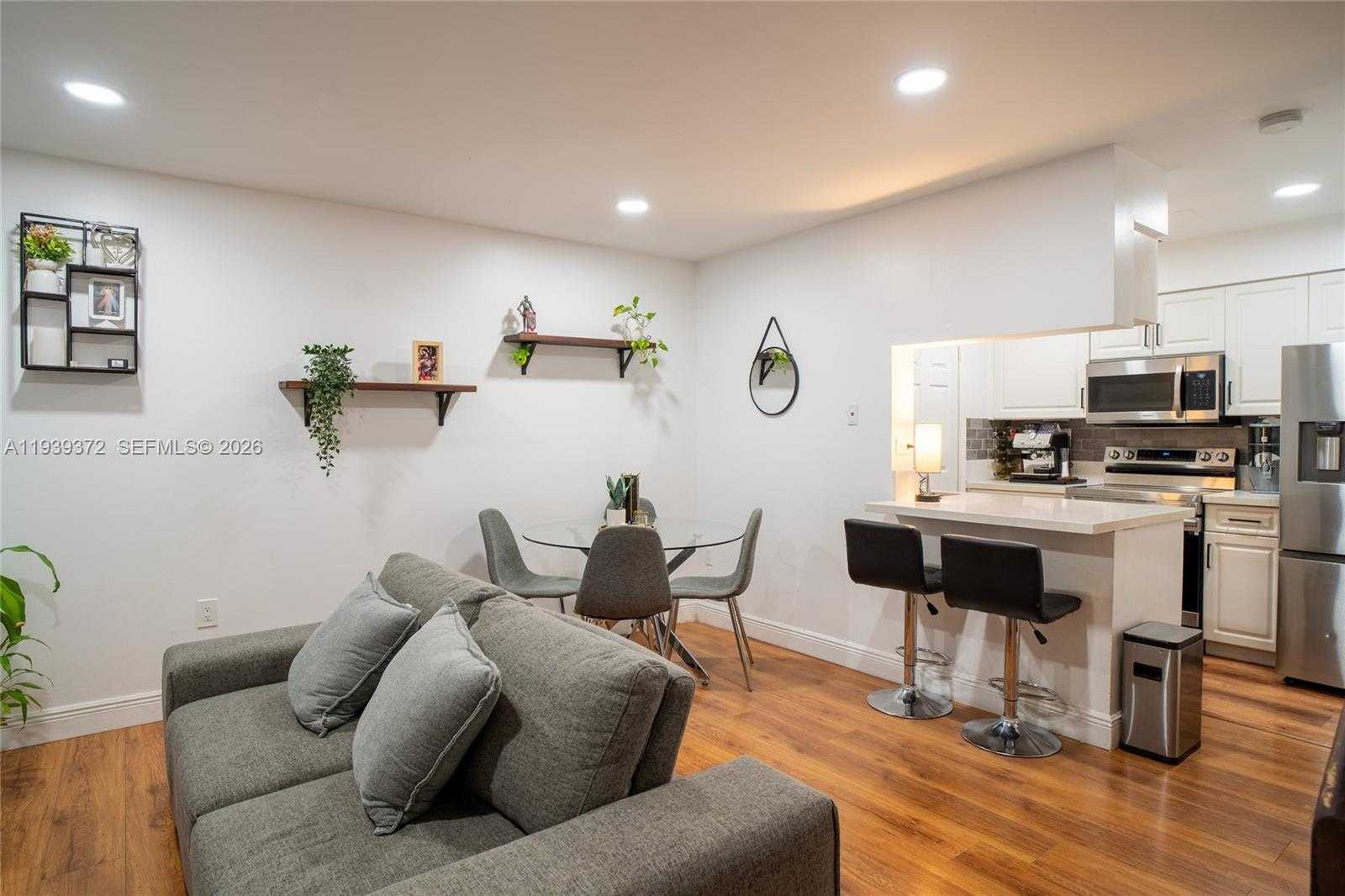 Small Image of 17505 NORTH WEST 67TH PL #D-11, Hialeah Number 5