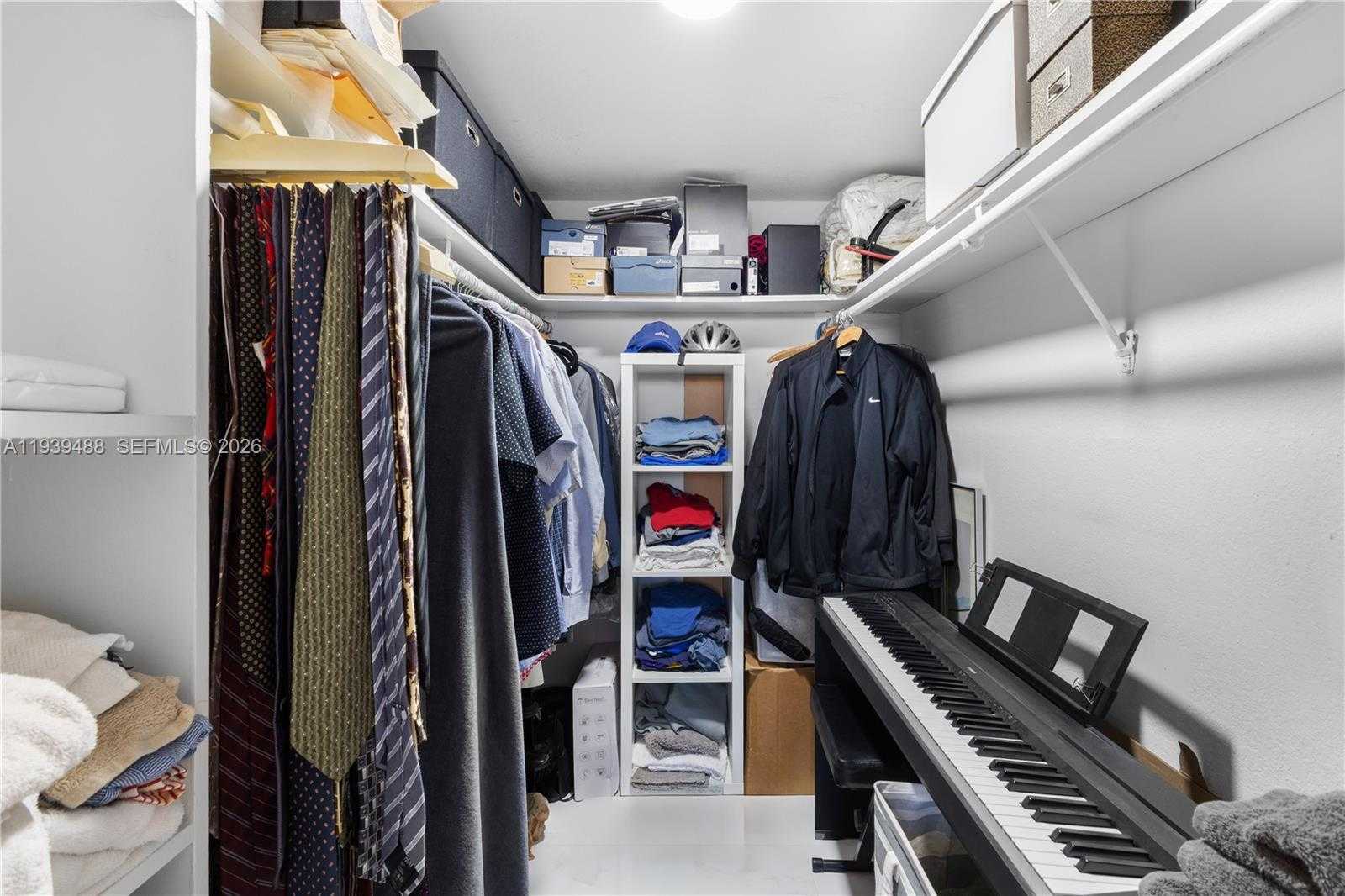 Small Image of 1020 MERIDIAN AVE #416, Miami Beach Number 10