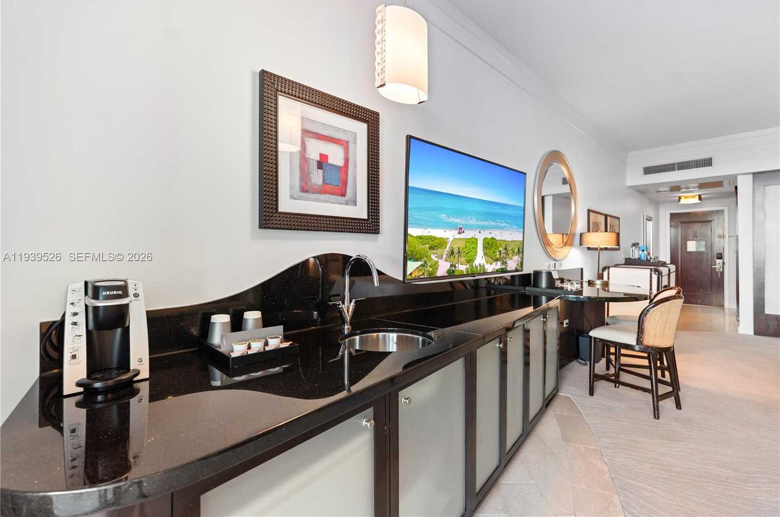 Small Image of 4391 COLLINS AVE #303, Miami Beach Number 10