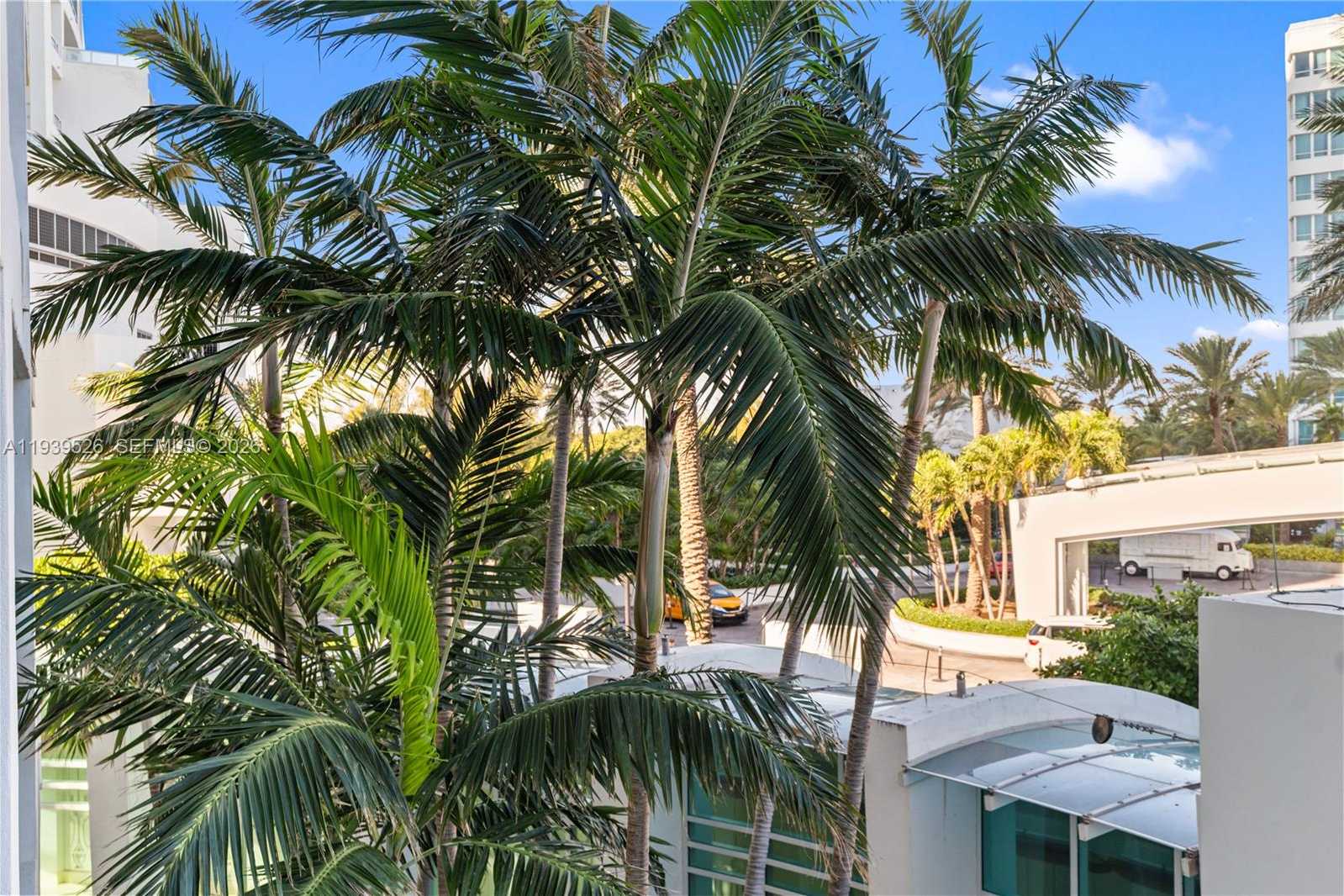 Small Image of 4391 COLLINS AVE #303, Miami Beach Number 21