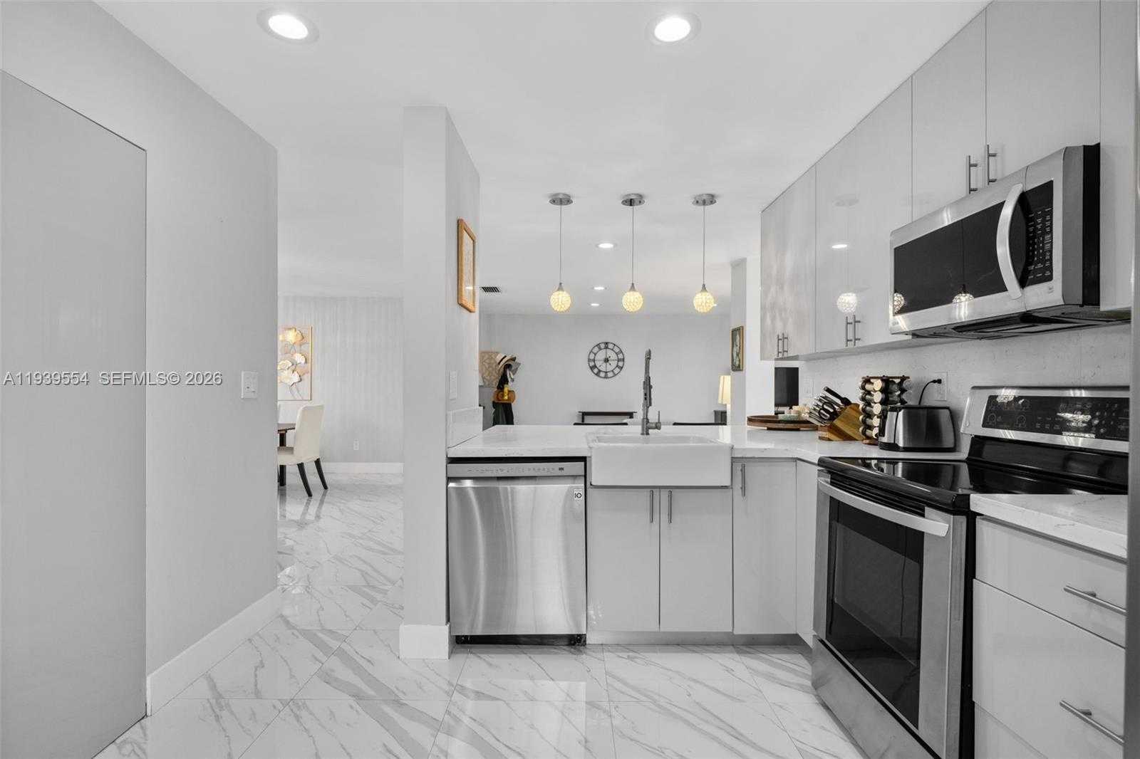 Small Image of 3549 MAGELLAN CIR #418, Aventura Number 13