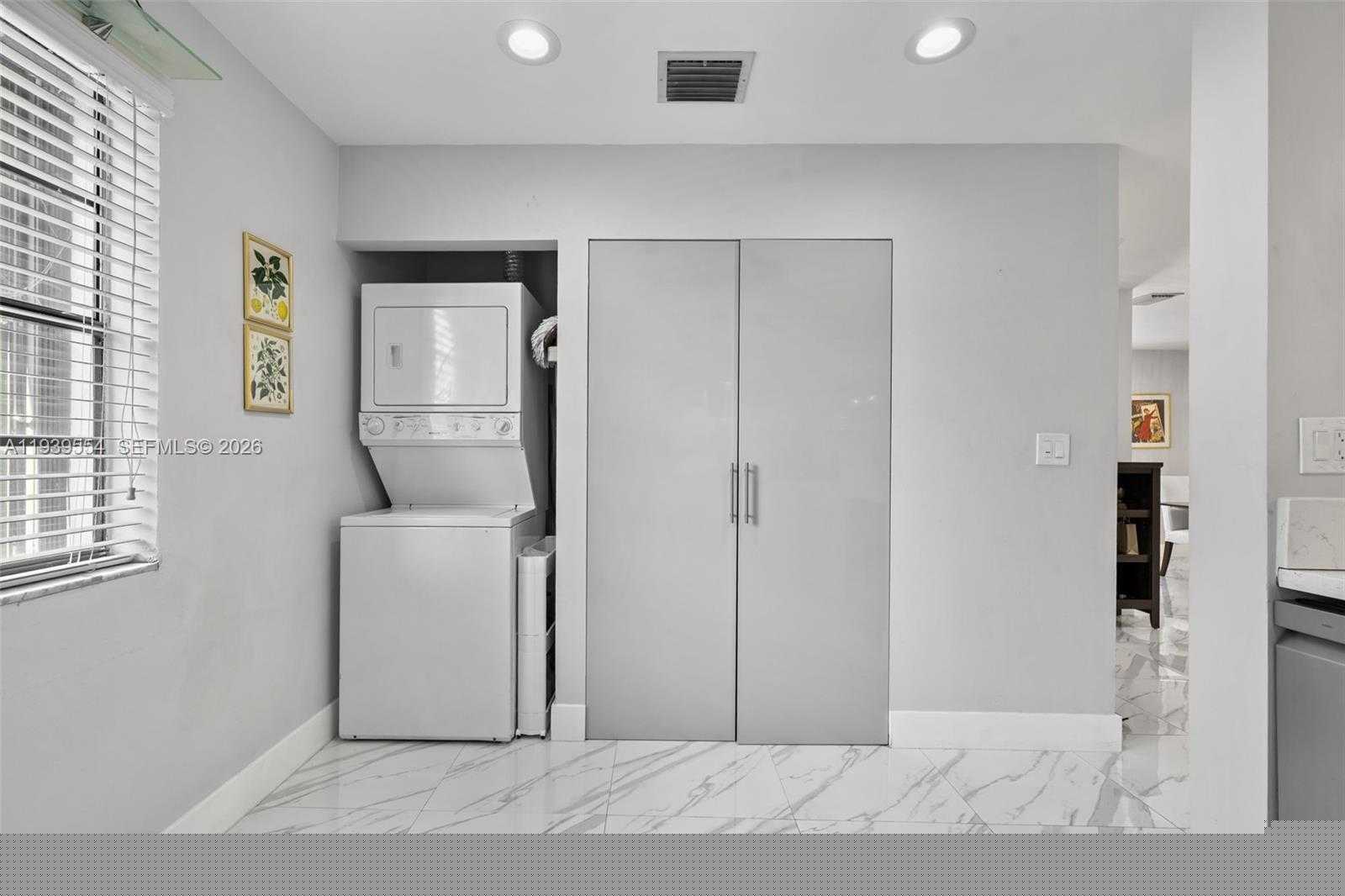 Small Image of 3549 MAGELLAN CIR #418, Aventura Number 14