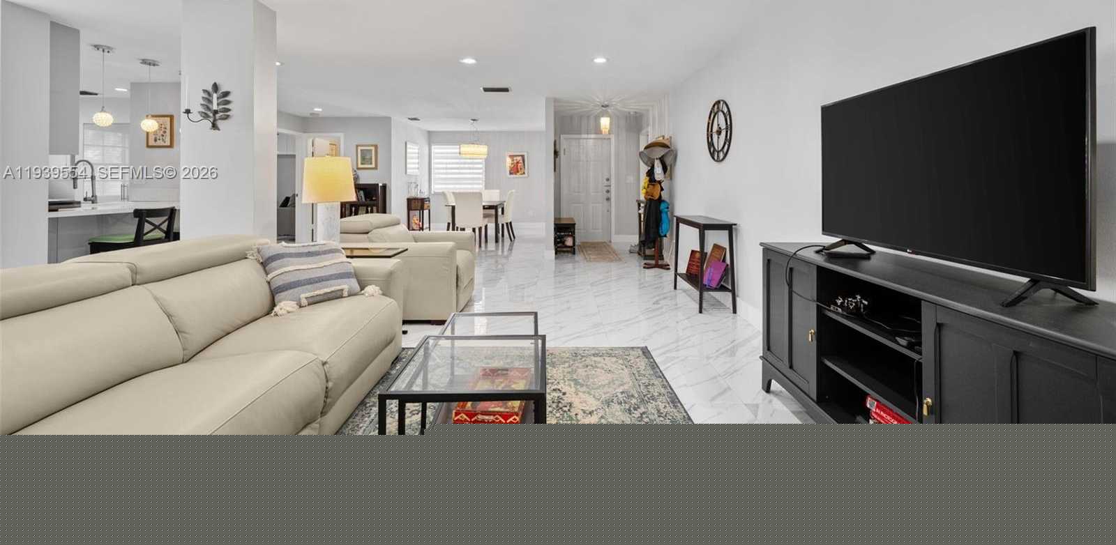 Small Image of 3549 MAGELLAN CIR #418, Aventura Number 4