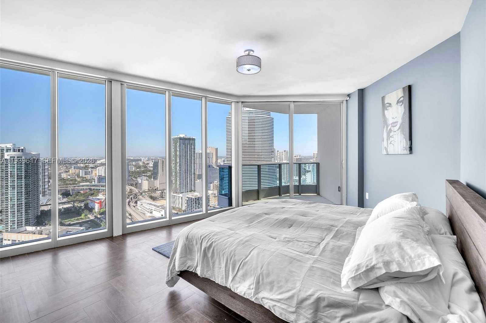 Small Image of 200 BISCAYNE BOULEVARD WAY #4202, Miami Number 11