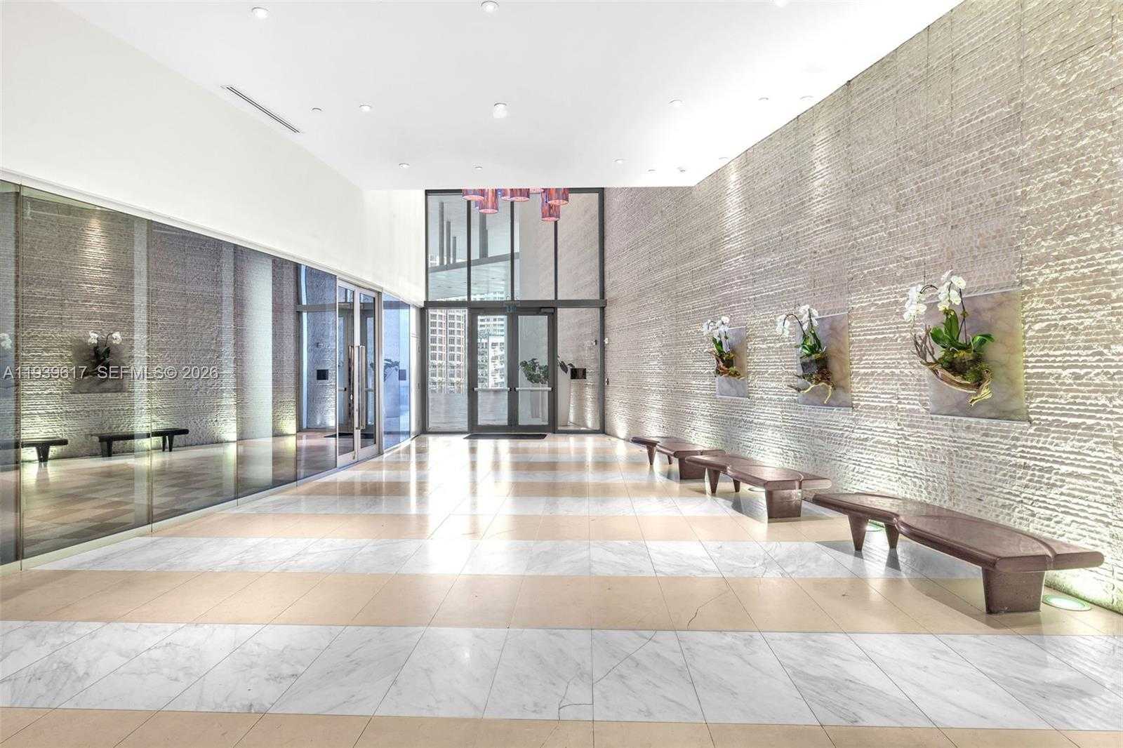 Small Image of 200 BISCAYNE BOULEVARD WAY #4202, Miami Number 30