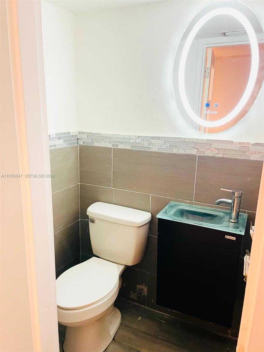 Small Image of 3660 NORTH EAST 166TH ST #607, North Miami Beach Number 13