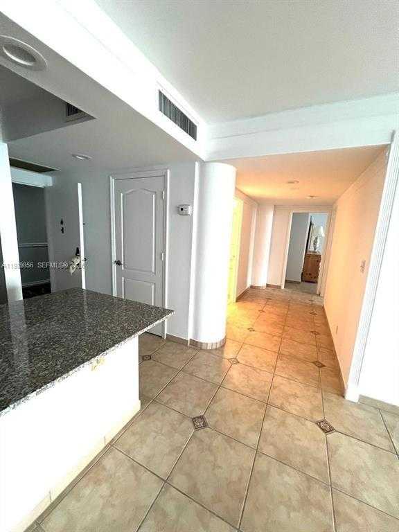 Small Image of 3725 SOUTH OCEAN DR #1406, Hollywood Number 3