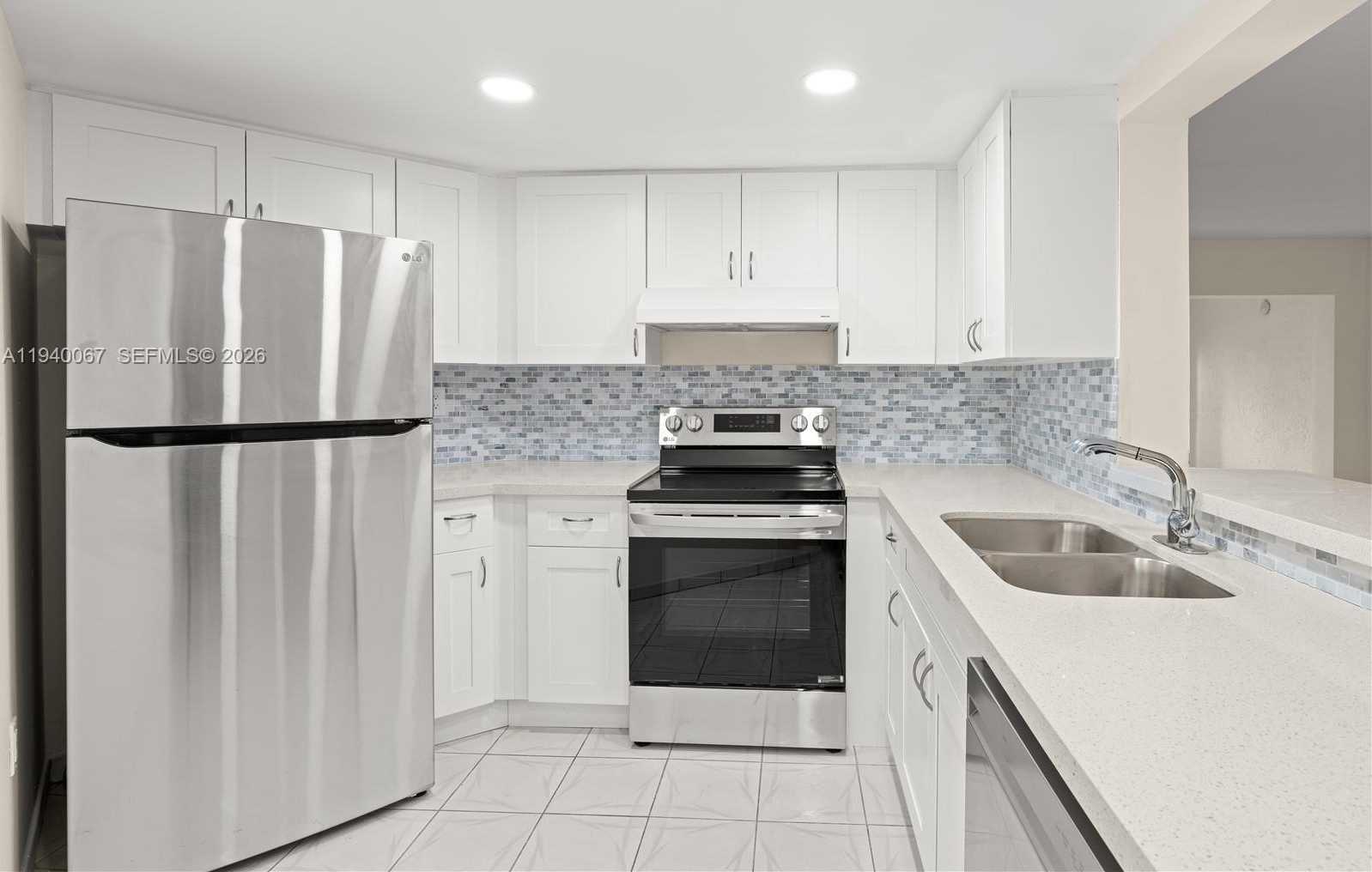 Small Image of 10249 NORTH WEST 9TH ST CIR #107-8, Miami Number 4