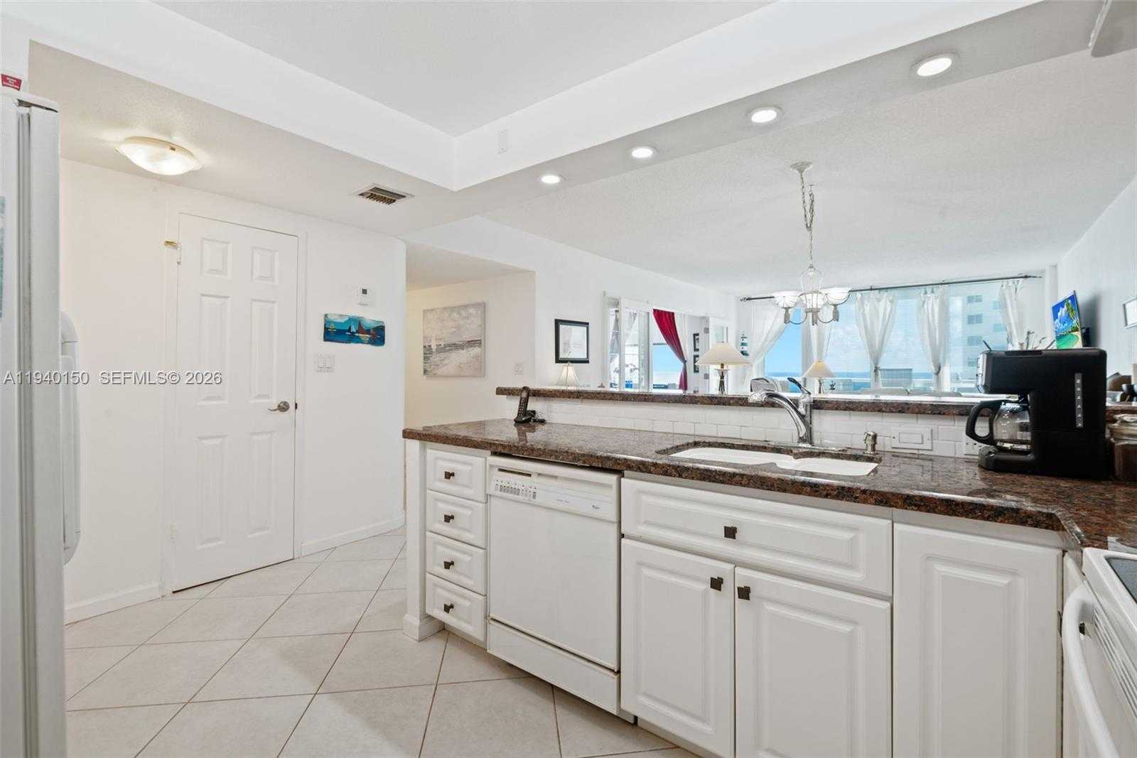 Small Image of 3725 SOUTH OCEAN DR #1214, Hollywood Number 13