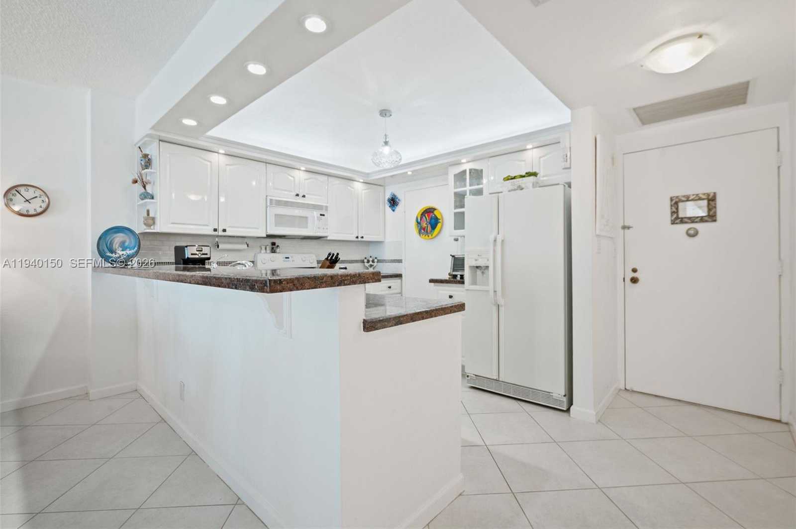 Small Image of 3725 SOUTH OCEAN DR #1214, Hollywood Number 14