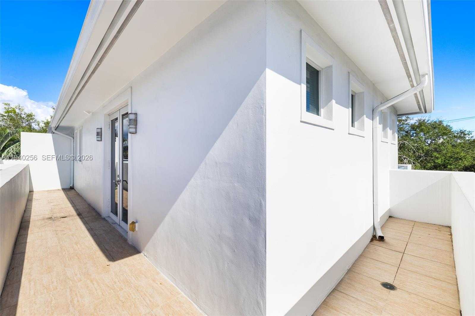 Small Image of 1317 NORTH EAST 2ND ST, Fort Lauderdale Number 21