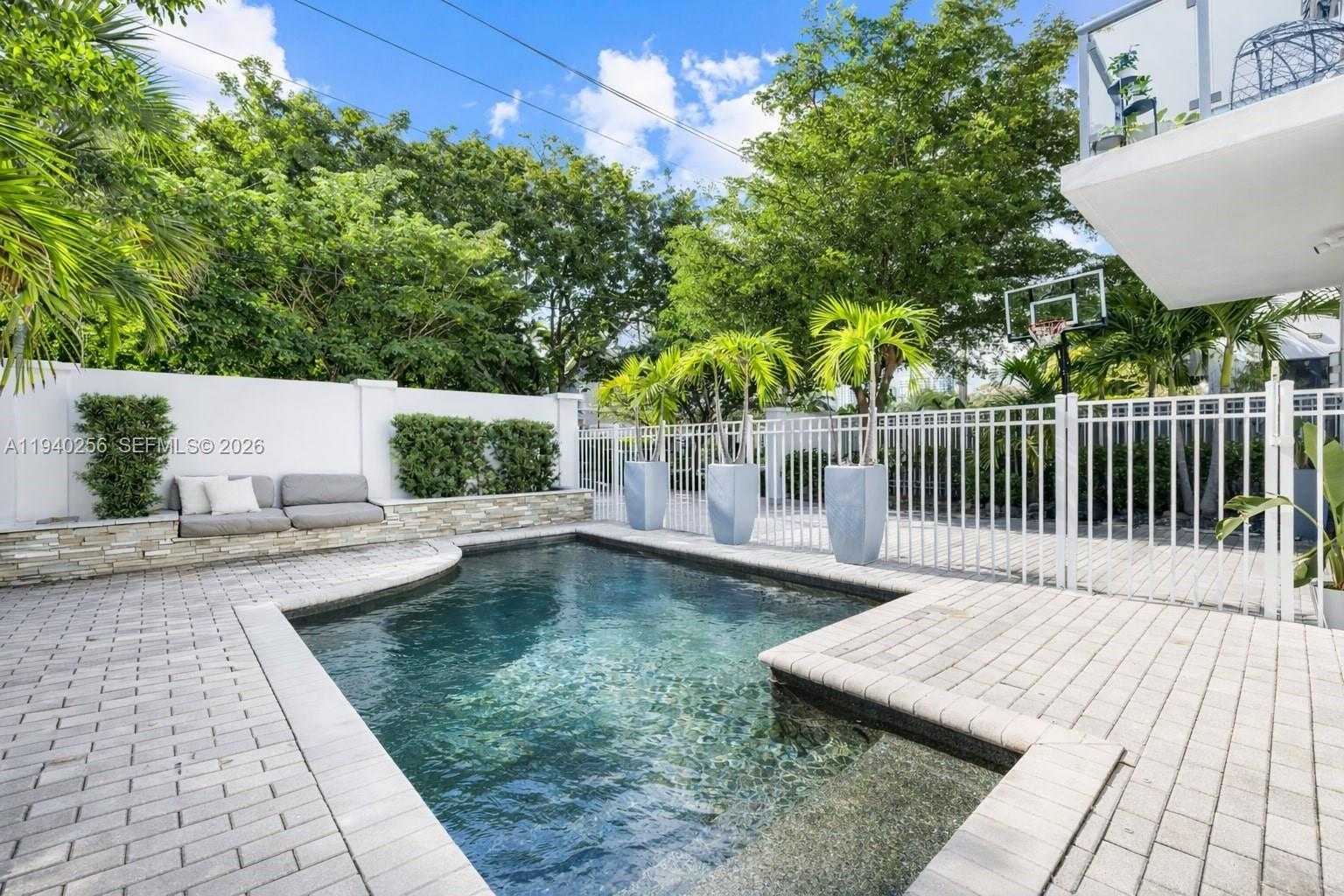 Small Image of 1317 NORTH EAST 2ND ST, Fort Lauderdale Number 3