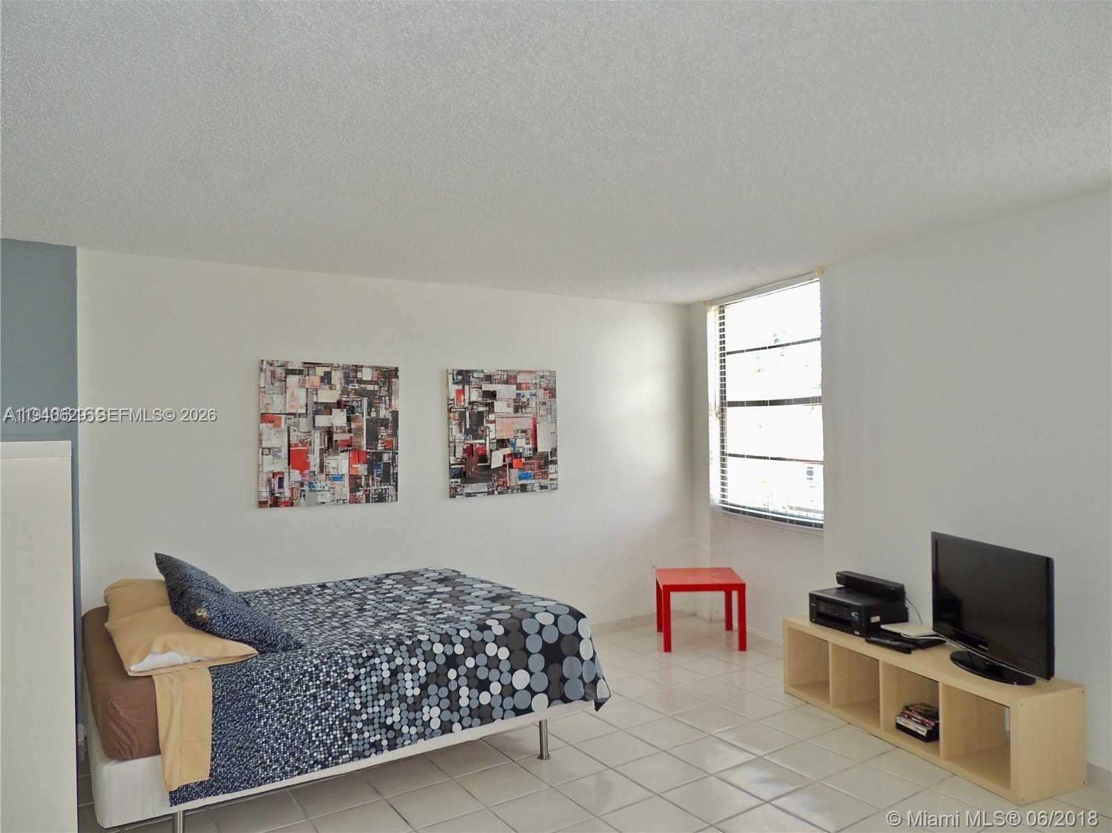 Small Image of 710 WASHINGTON AVE #522, Miami Beach Number 11