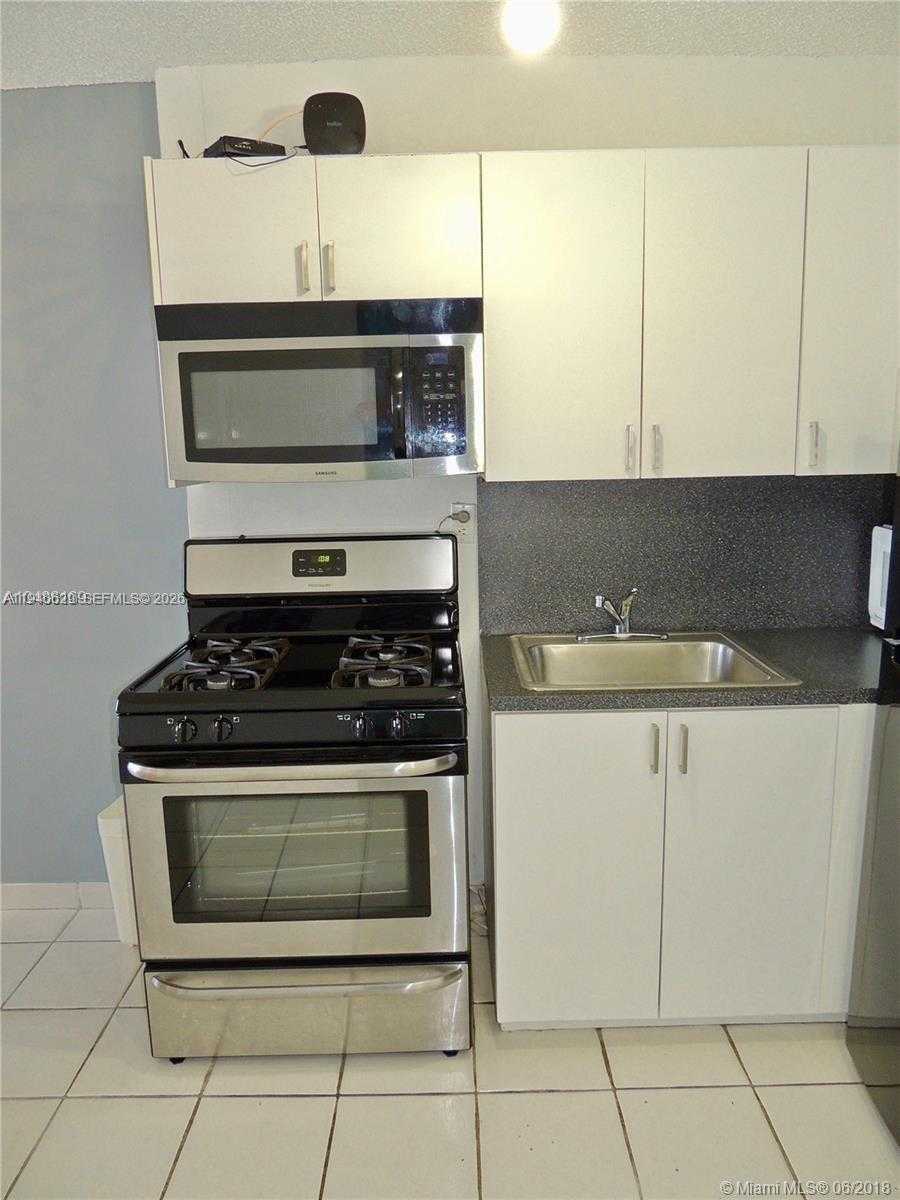 Small Image of 710 WASHINGTON AVE #522, Miami Beach Number 3