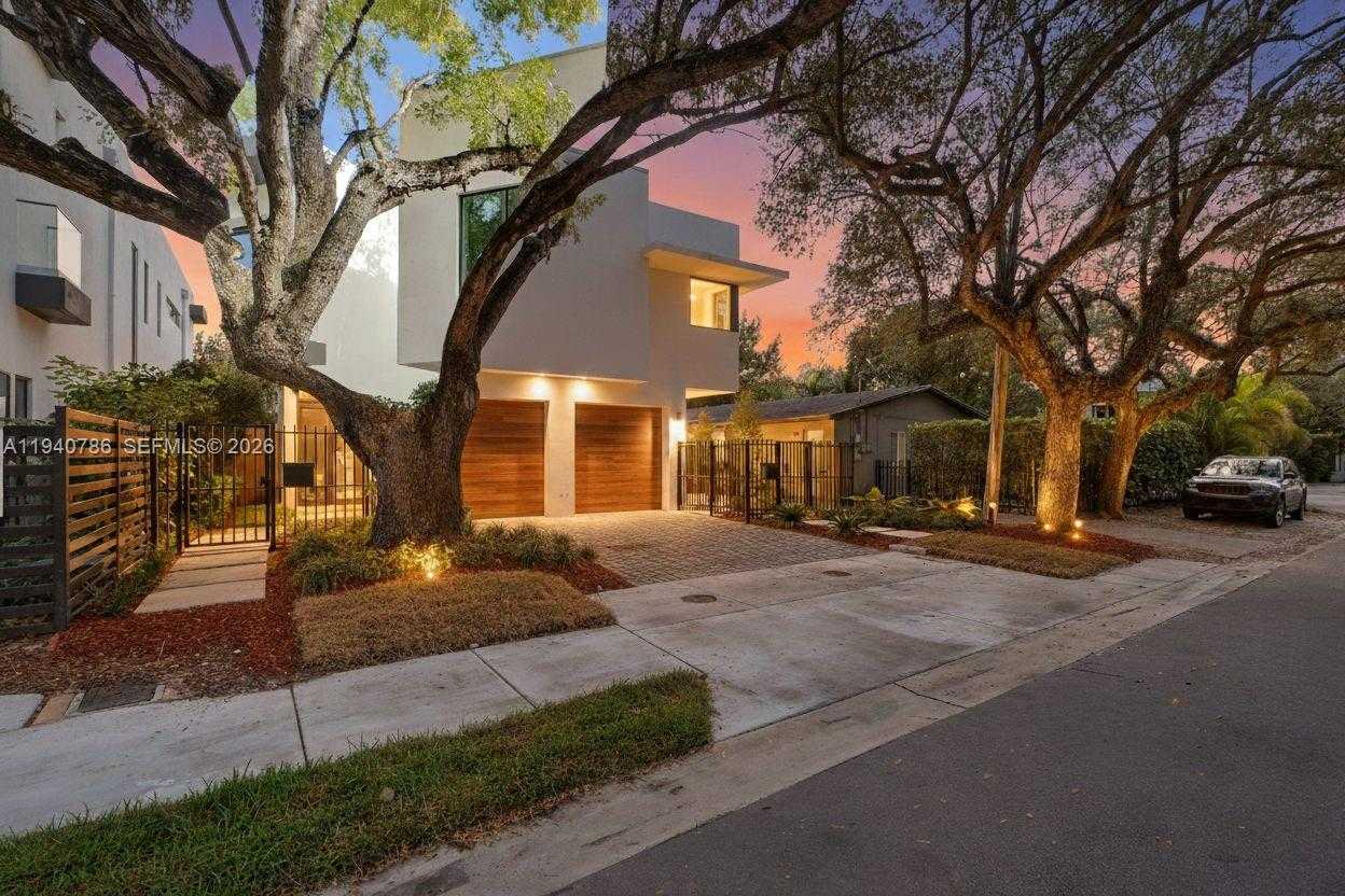 Small Image of 3073 HIBISCUS ST, Miami Number 1