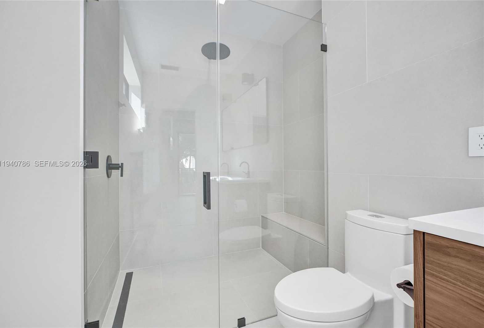 Small Image of 3073 HIBISCUS ST, Miami Number 17