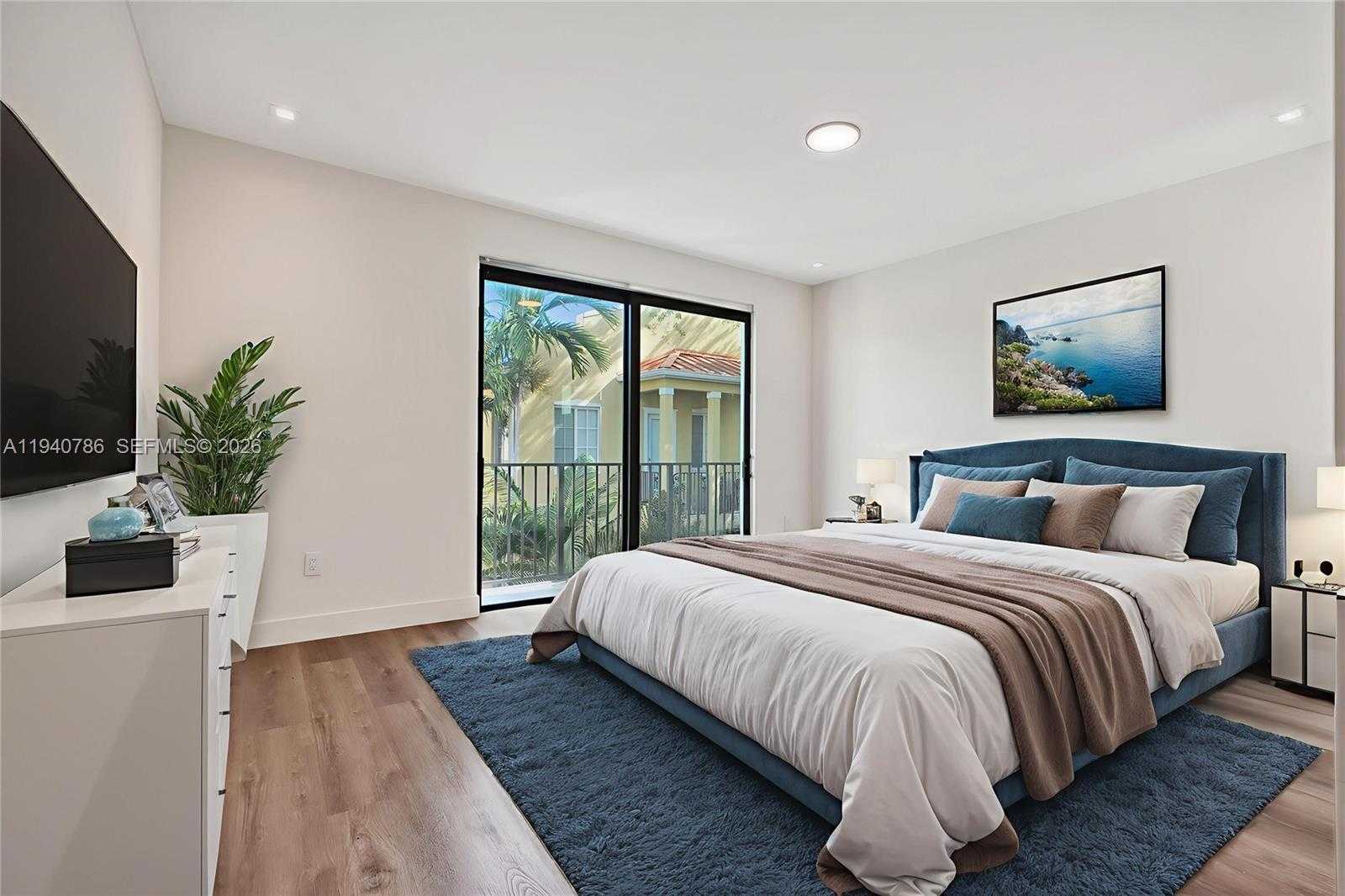 Small Image of 3073 HIBISCUS ST, Miami Number 4