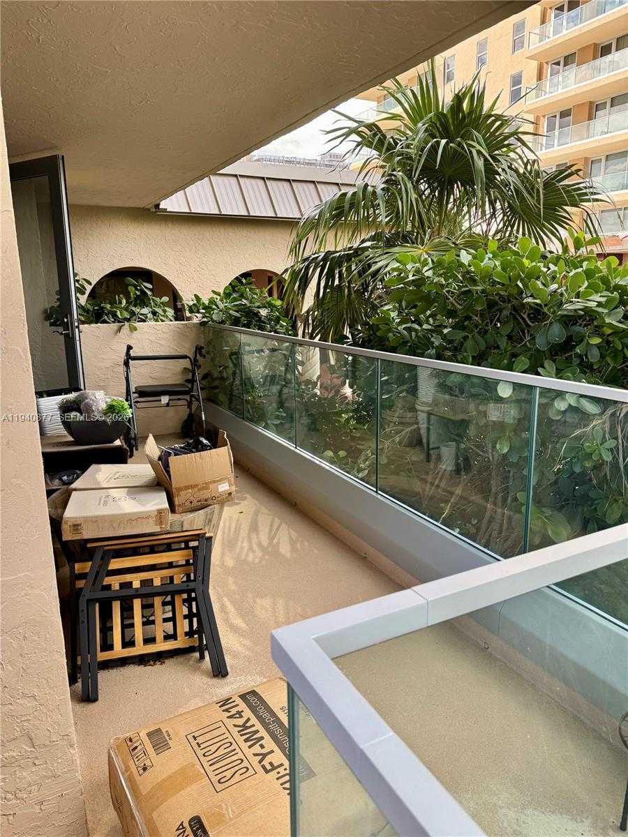 Small Image of 1912 SOUTH OCEAN DR #2C, Hallandale Beach Number 20