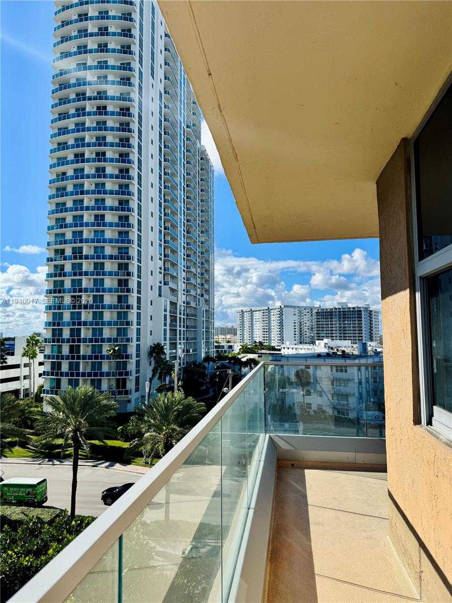 Small Image of 1920 SOUTH OCEAN DR #6A, Hallandale Beach Number 32