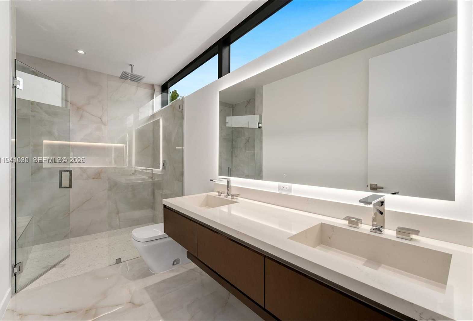 Small Image of 3067 HIBISCUS ST, Miami Number 14