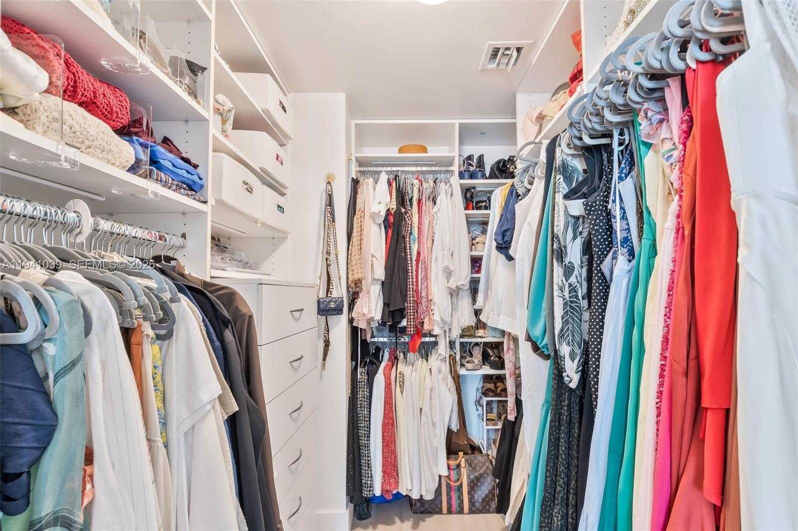 Small Image of 1250 SOUTH MIAMI AVE #2212, Miami Number 12