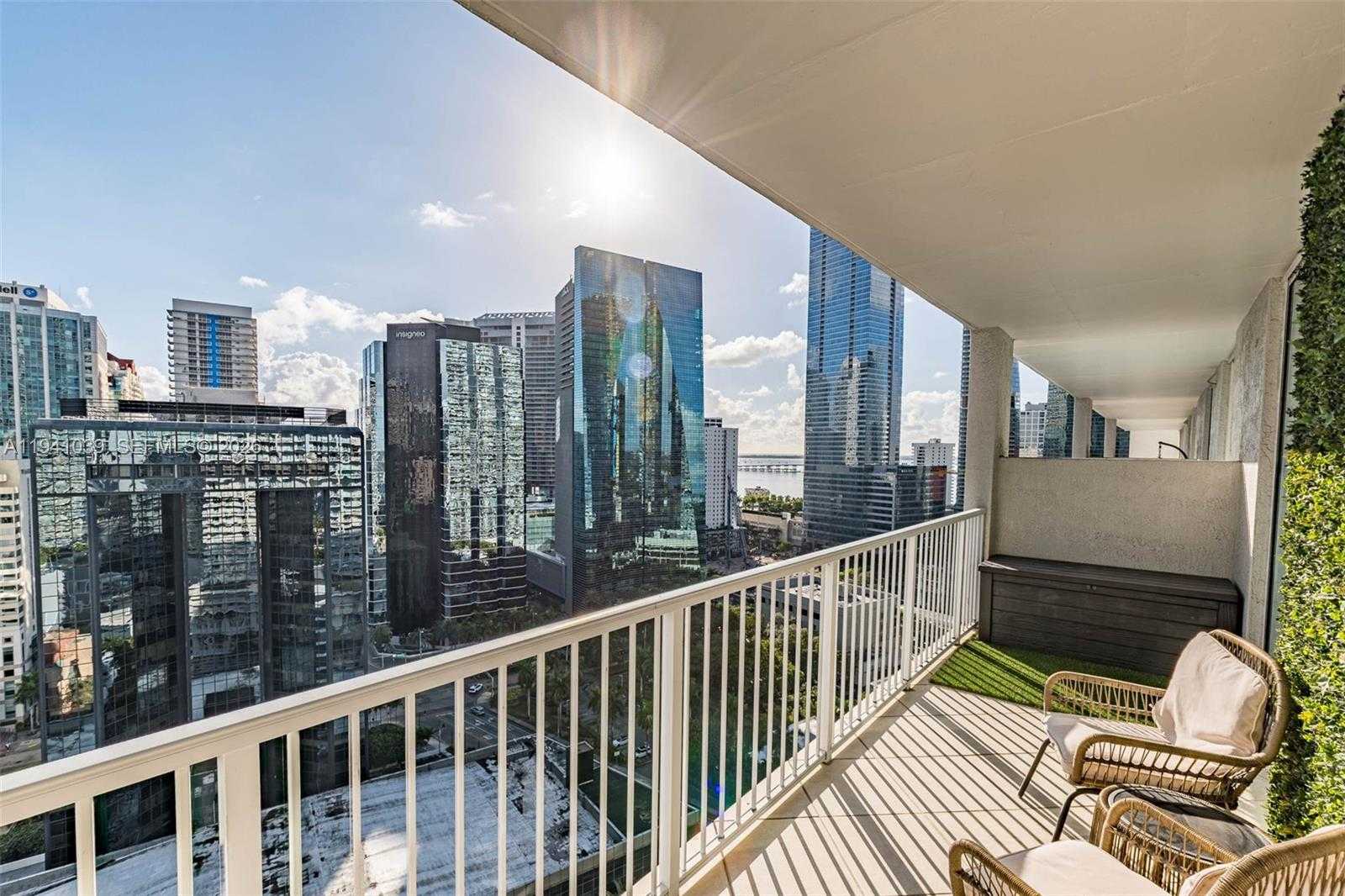 Small Image of 1250 SOUTH MIAMI AVE #2212, Miami Number 17